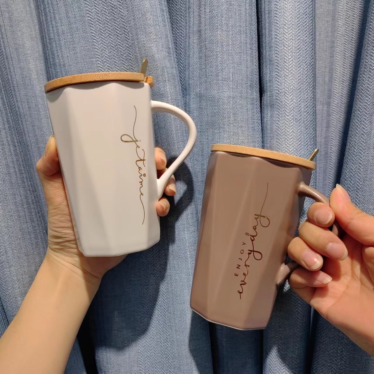 Letter mugs, covered water cups, ceramic cups, souvenir water cups, gifts