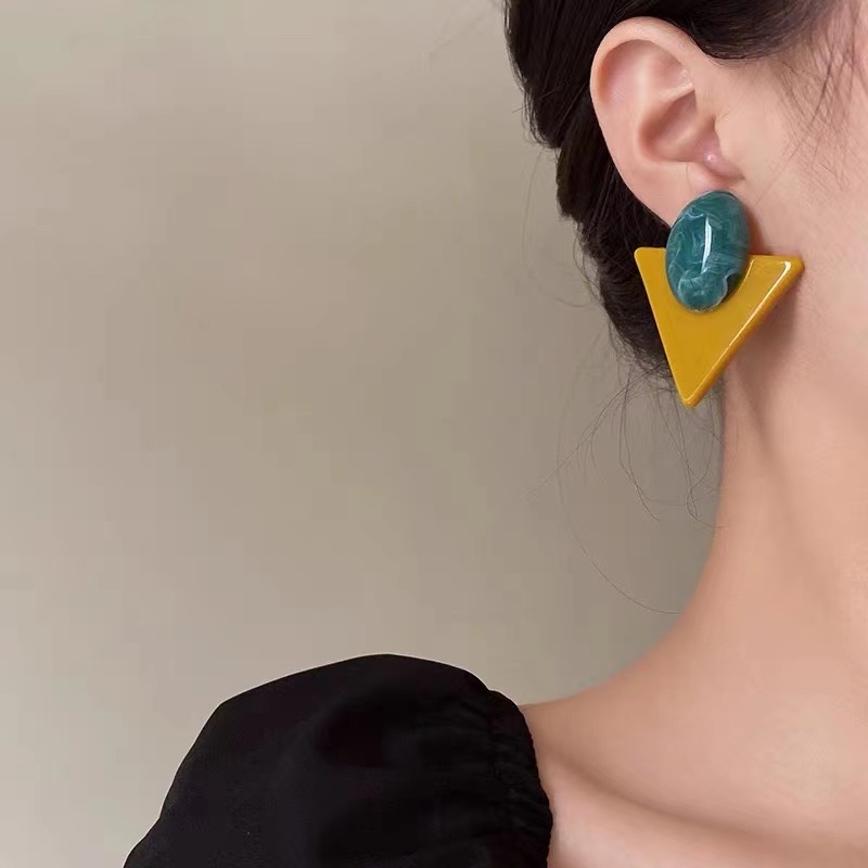 الإبرة الفضية لأقراط المثلثات الهندسية ضد الحساسية