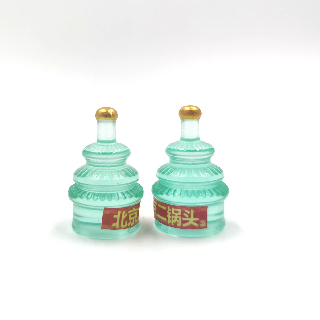 Resin accessories, mobile phones, refrigerators, patch materials, DIY handcrafted small bottles, wine bottles, simulation toys, ornaments, beverage bottles, food and play items, mixed packaging, clear packaging wholesale, Beijing Erguotou, 500 pieces per package Specification image