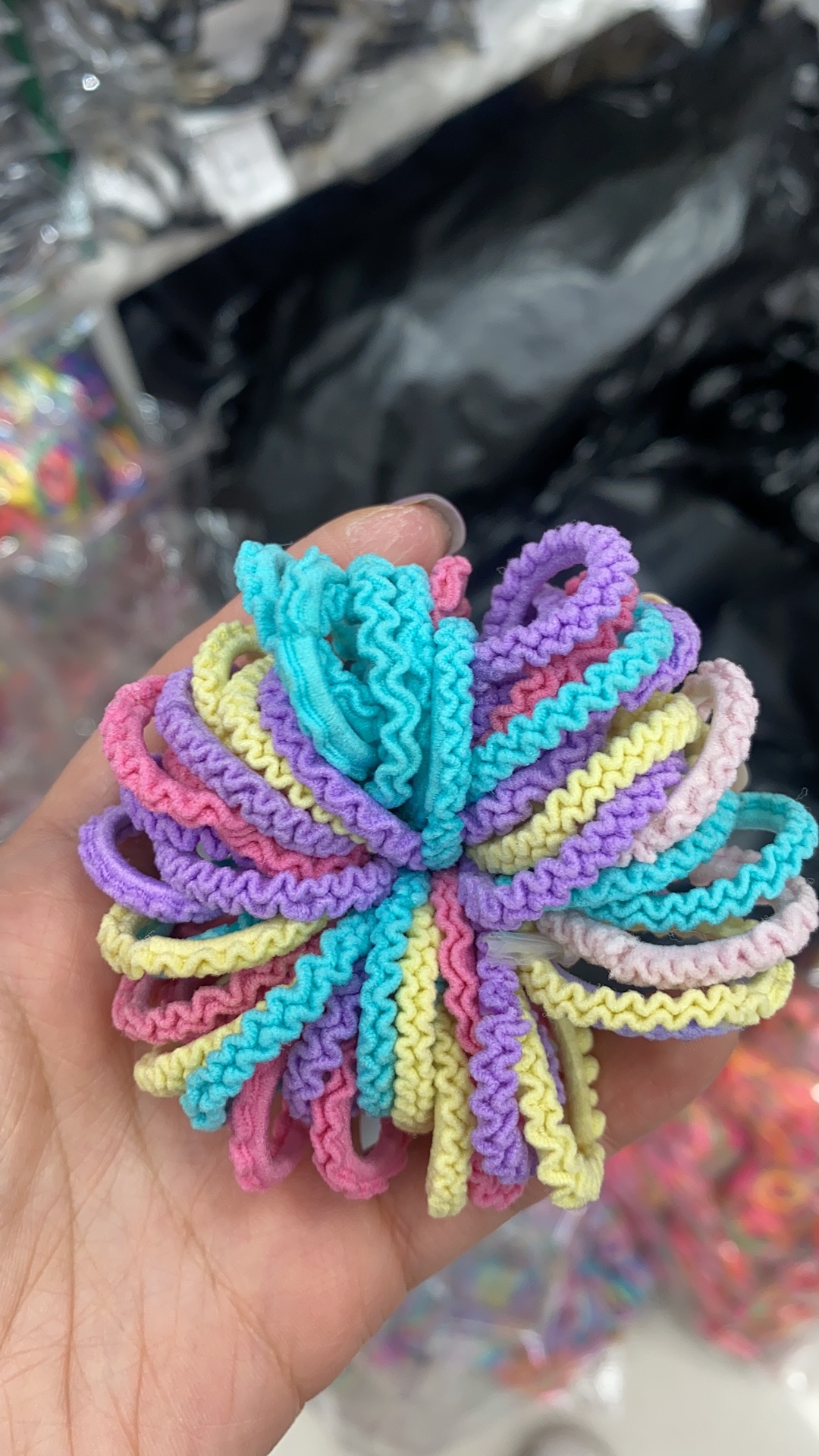 木耳花边皮筋/儿童皮筋/不伤发皮筋白底实物图