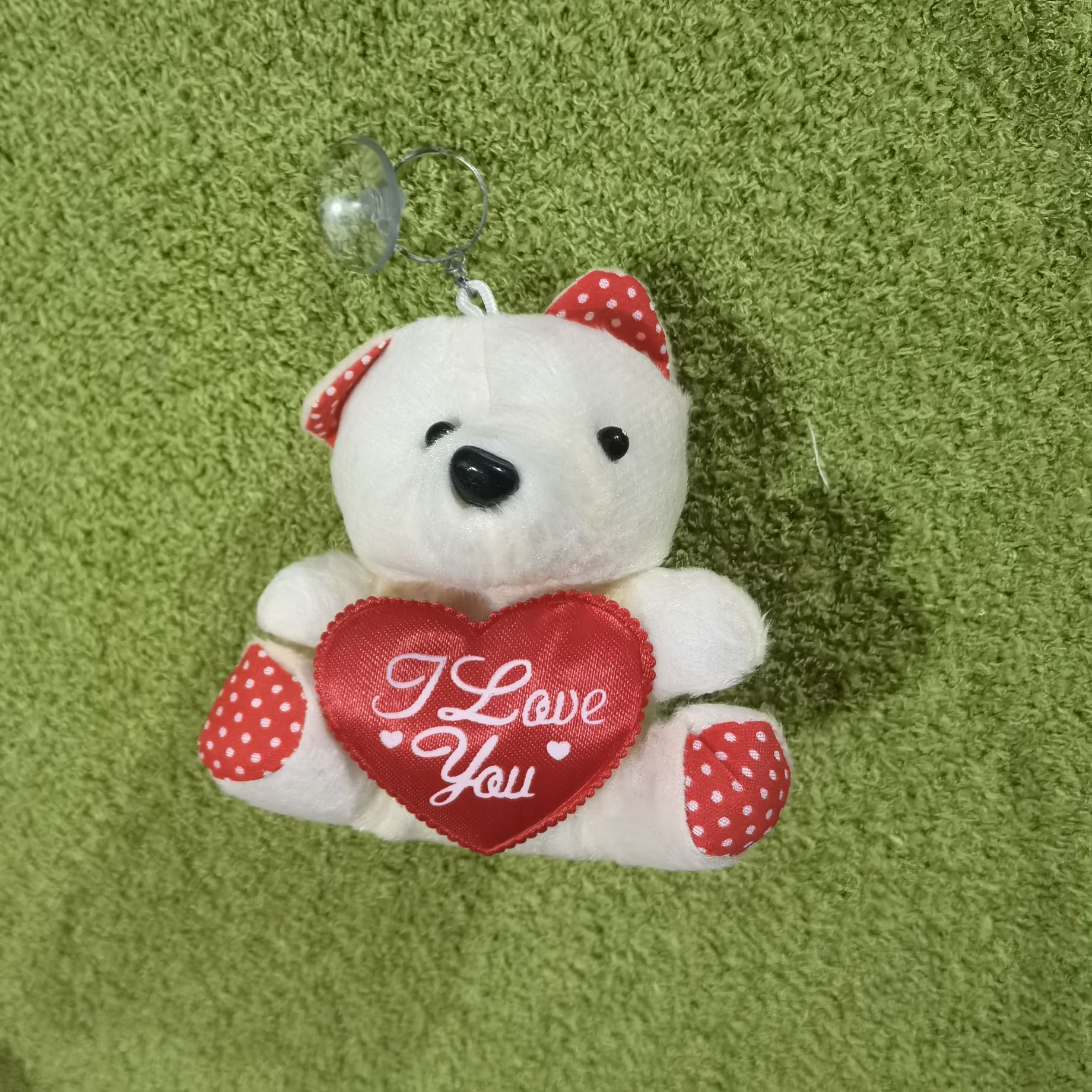 Direct sales from the manufacturer of the 2022 new red Heart-shaped Valentine's Day gift, the heart-hugging Bear plush toy pendant details Picture