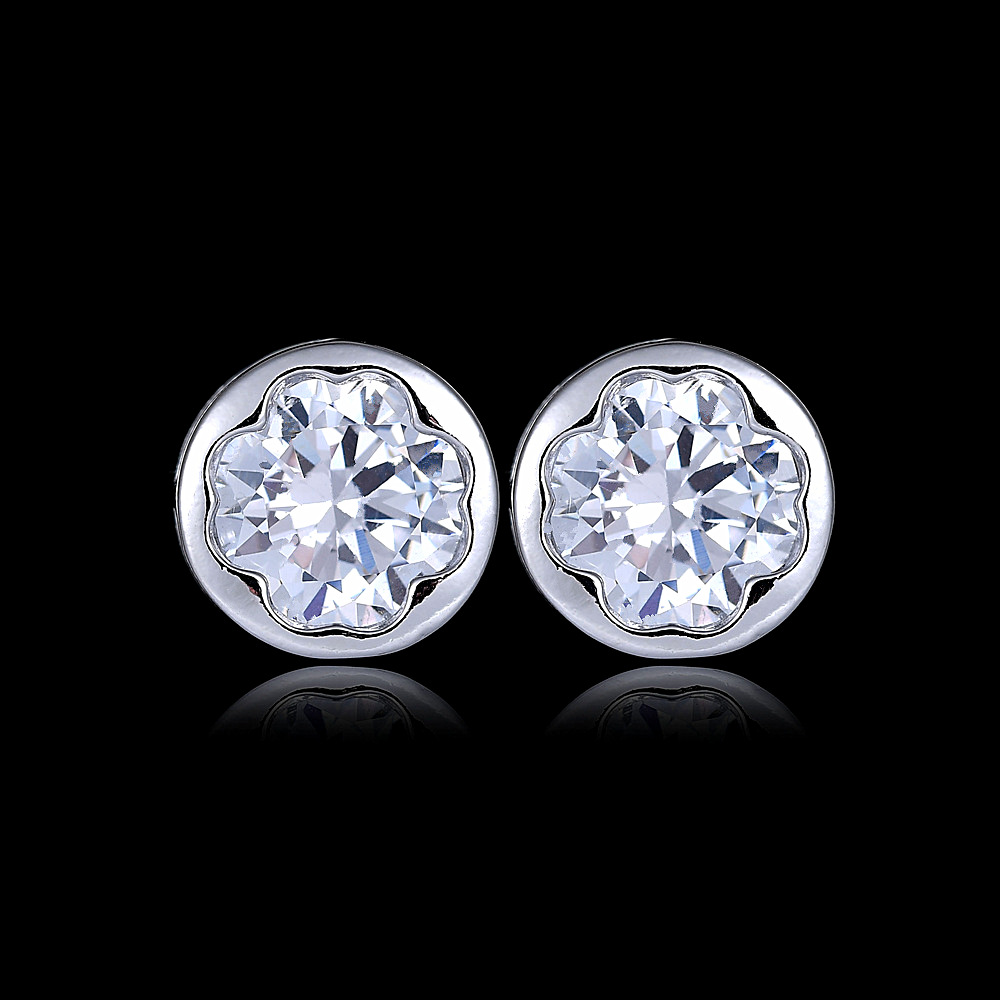 Lucky flower stud earrings set with garnet red zircon plated platinum, cross-border jewelry, simple and versatile stud earrings detail image 6