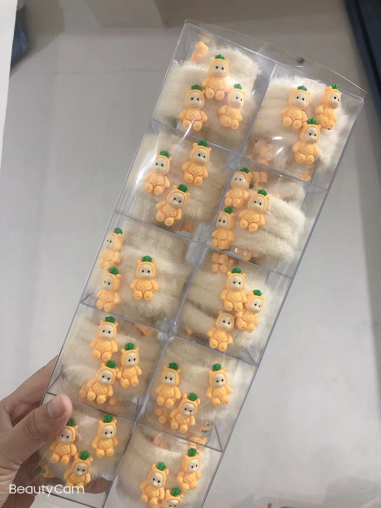 【100装】新款韩版时尚维尼熊毛绒发圈爆款磁铁情侣款皮筋头绳