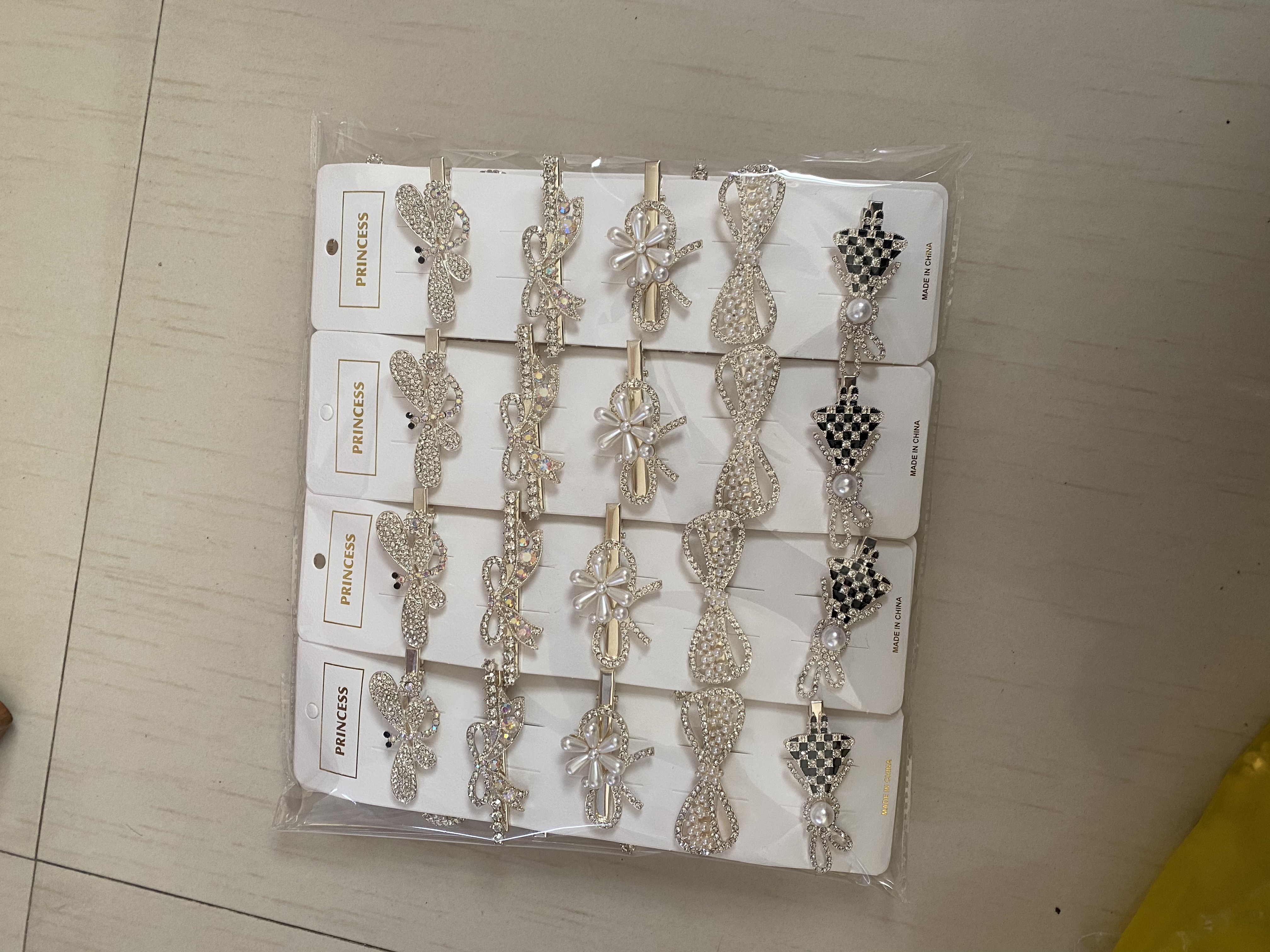 Alloy duck clip set