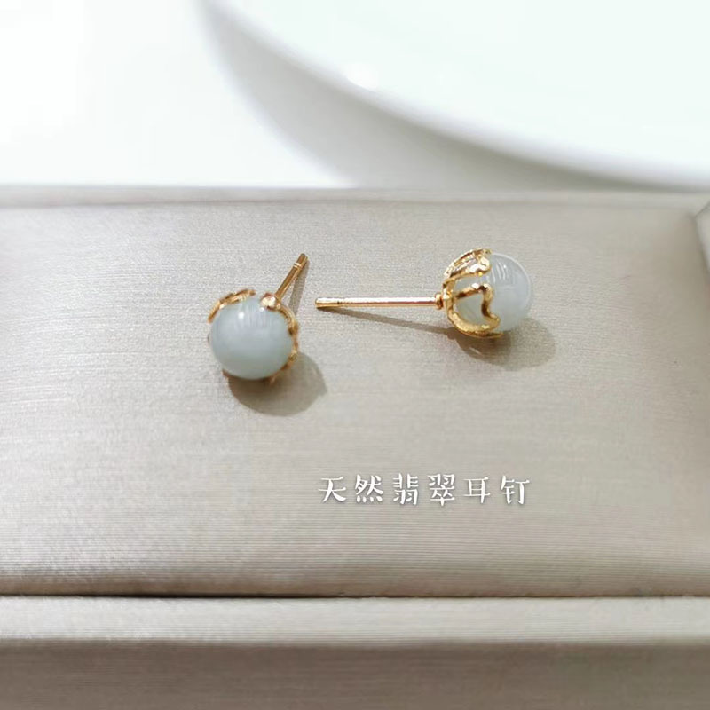 New Korean version, simple and elegant, heart-shaped crystal stud earrings, handcrafted pearl 14K gold-plated, non-fading, anti-allergy stud earrings Item Picture