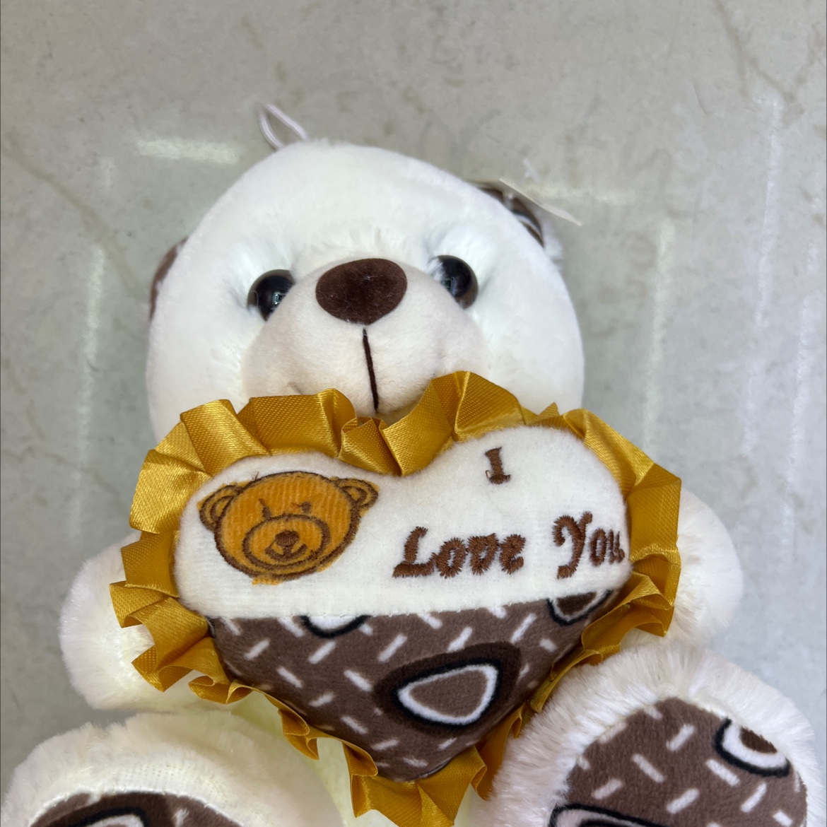 抱心熊142花边绣花21公分熊头花心形边毛绒亚丽绒