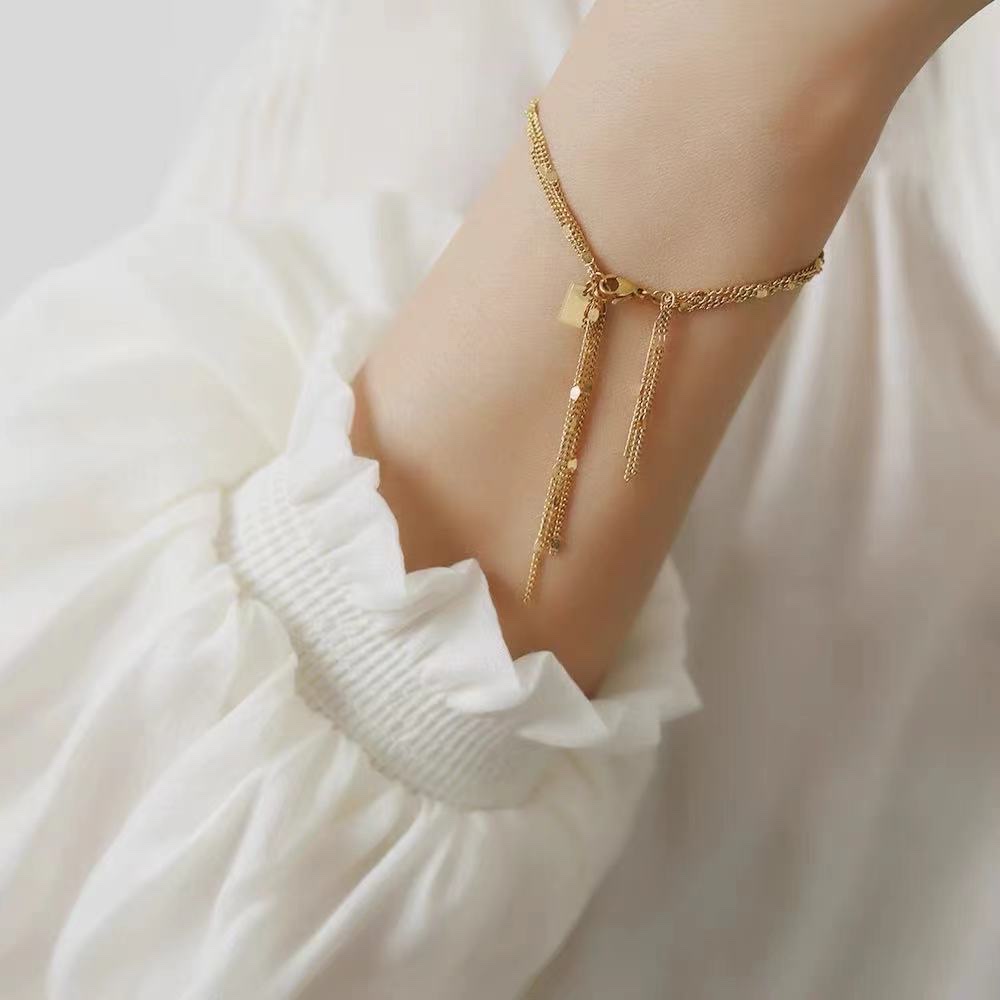 Titanium steel tassel retro, versatile, fashionable and trendy personalized bracelet details Picture