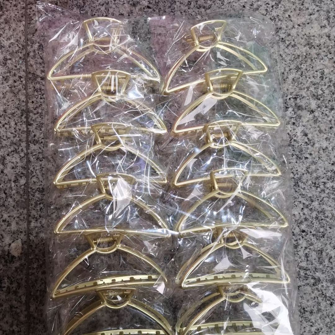 Haishen Jewelry's popular alloy hair clip, 11 cm, matte gold, popular fashion, classic alloy hair clip, cross shark clip, square, semi-circular arc details Picture