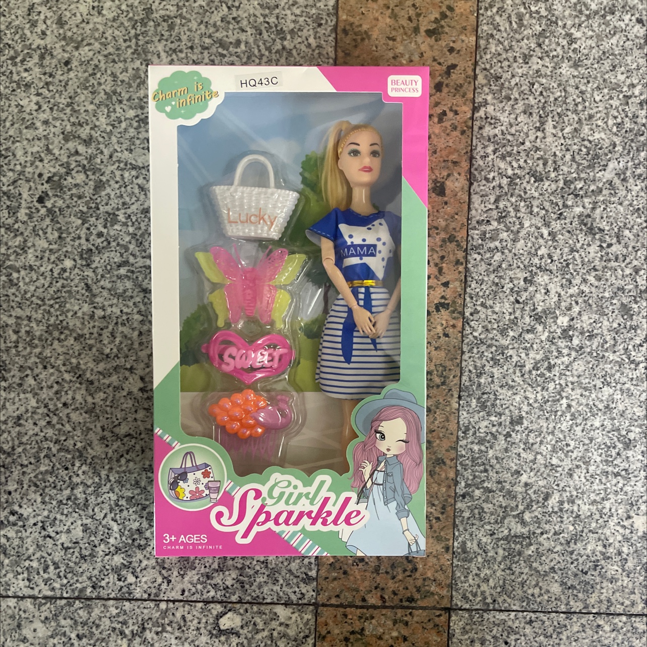 New doll set with accessories. The dolls are hollow and the hair is randomly selected. Doll mix style, hollow doll. There is random music. Welcome both new and old customers to purchase the 2022 new style dolls details Picture