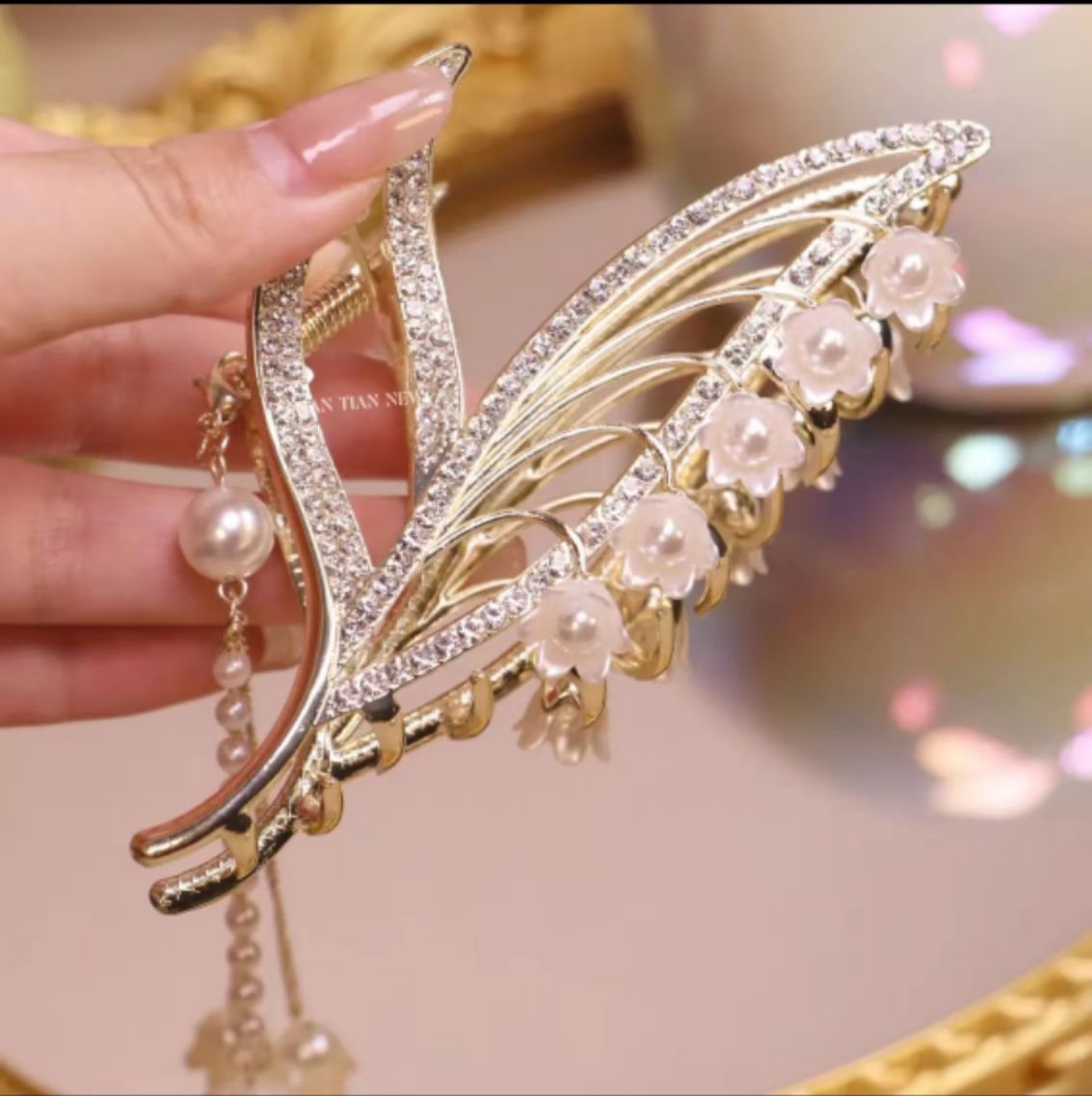 兰铃花网红超大号花朵流苏大抓夹--12个每包装