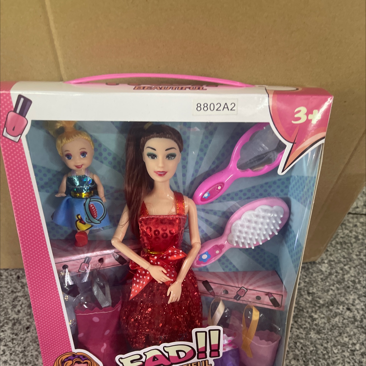 2022-4A new doll set. Accessory little doll. Comb and mirror, new doll set with clothes and accessories, solid doll, random hair.