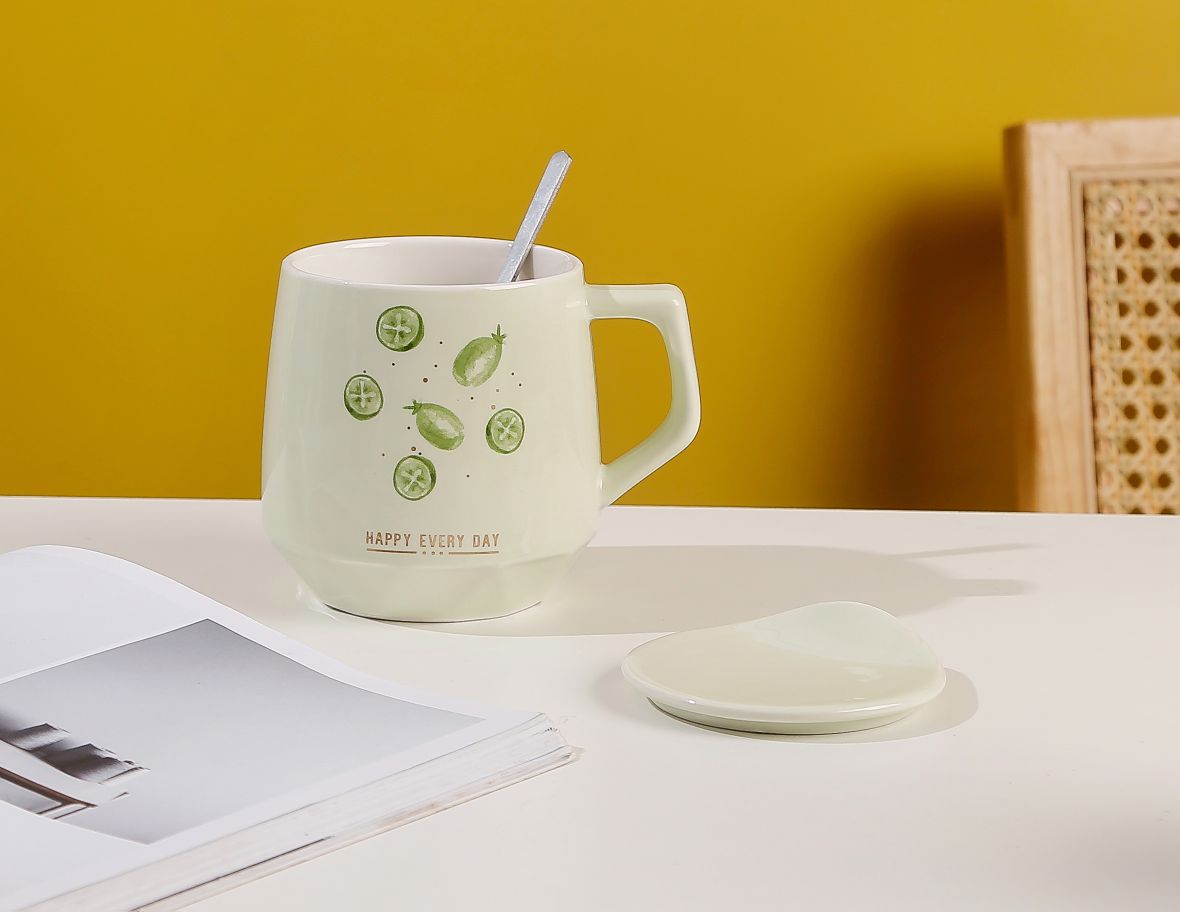Mug with lid, spoon, office high appearance level cup, girls' home ceramic coffee water cup, souvenir detail image 3