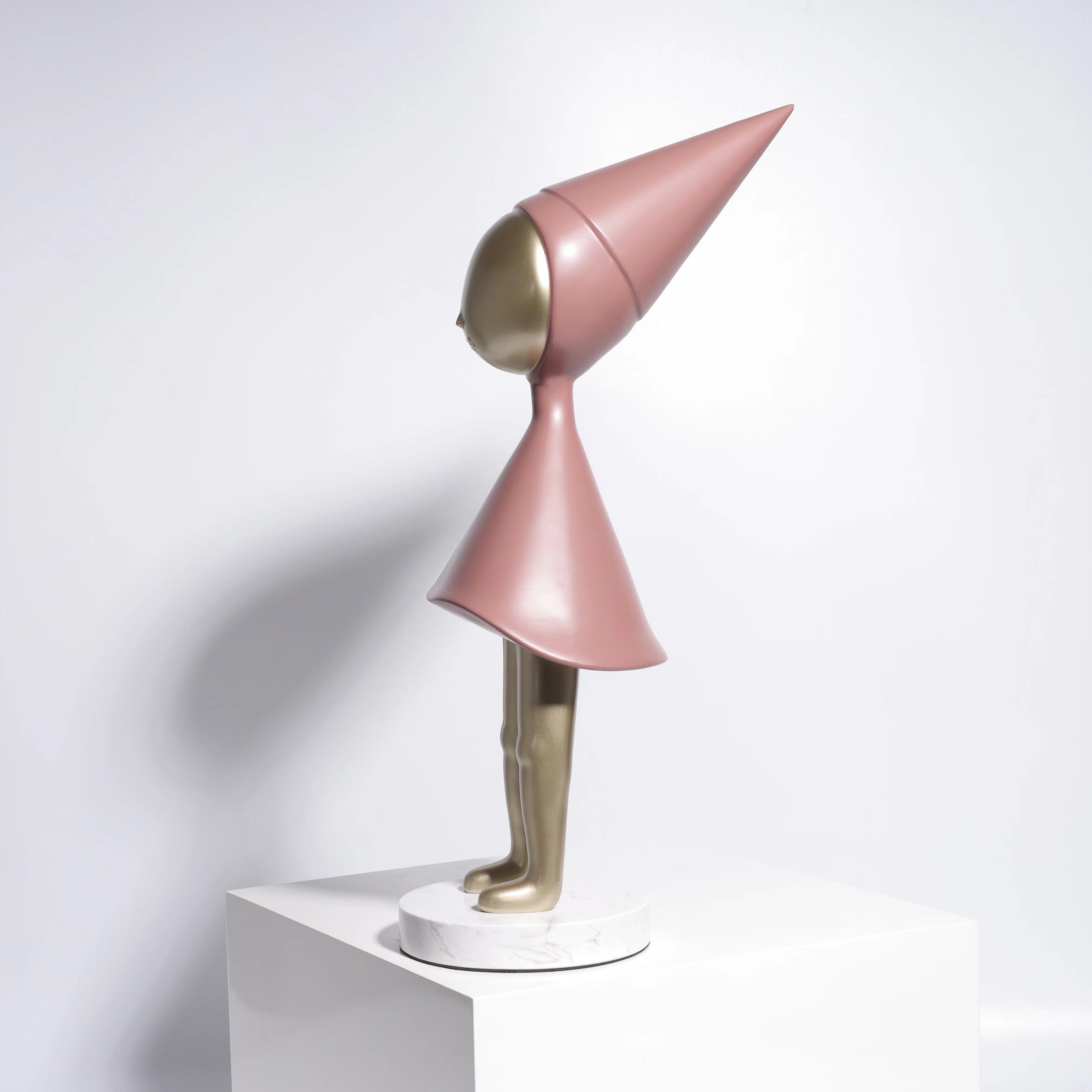 Pink hat little figure figurine, Maple Leaf Home craft flat figurine, sculpture figurine 1