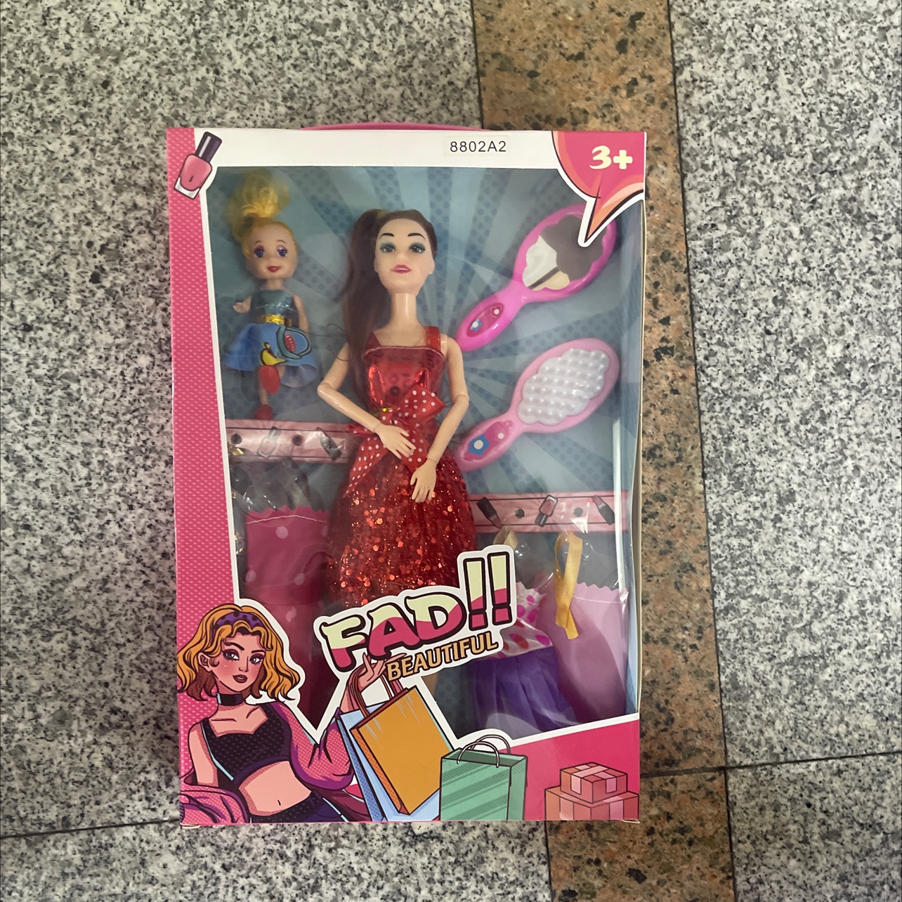 2022-4A new doll set. Accessory little doll. Comb and mirror, new doll set with clothes and accessories, solid doll, random hair. Application Scenario