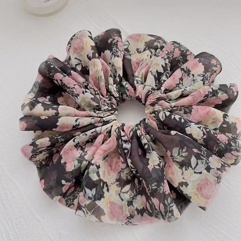 Yuhan Accessories, the same style as the Internet celebrity, elegant and fashionable floral large intestine circle, bun head, low ponytail hair band, 52 Application Scenario