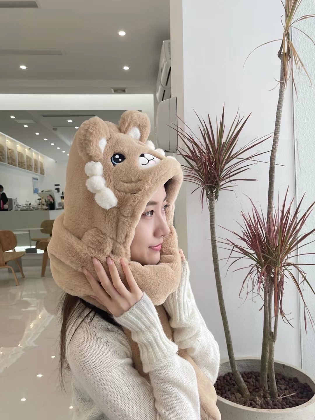 The cute little tiger hat, scarf and gloves three-in-one set with airbags and ears that can move 58 yuan, the same style as the Internet celebrity of Yuhan Accessories details Picture