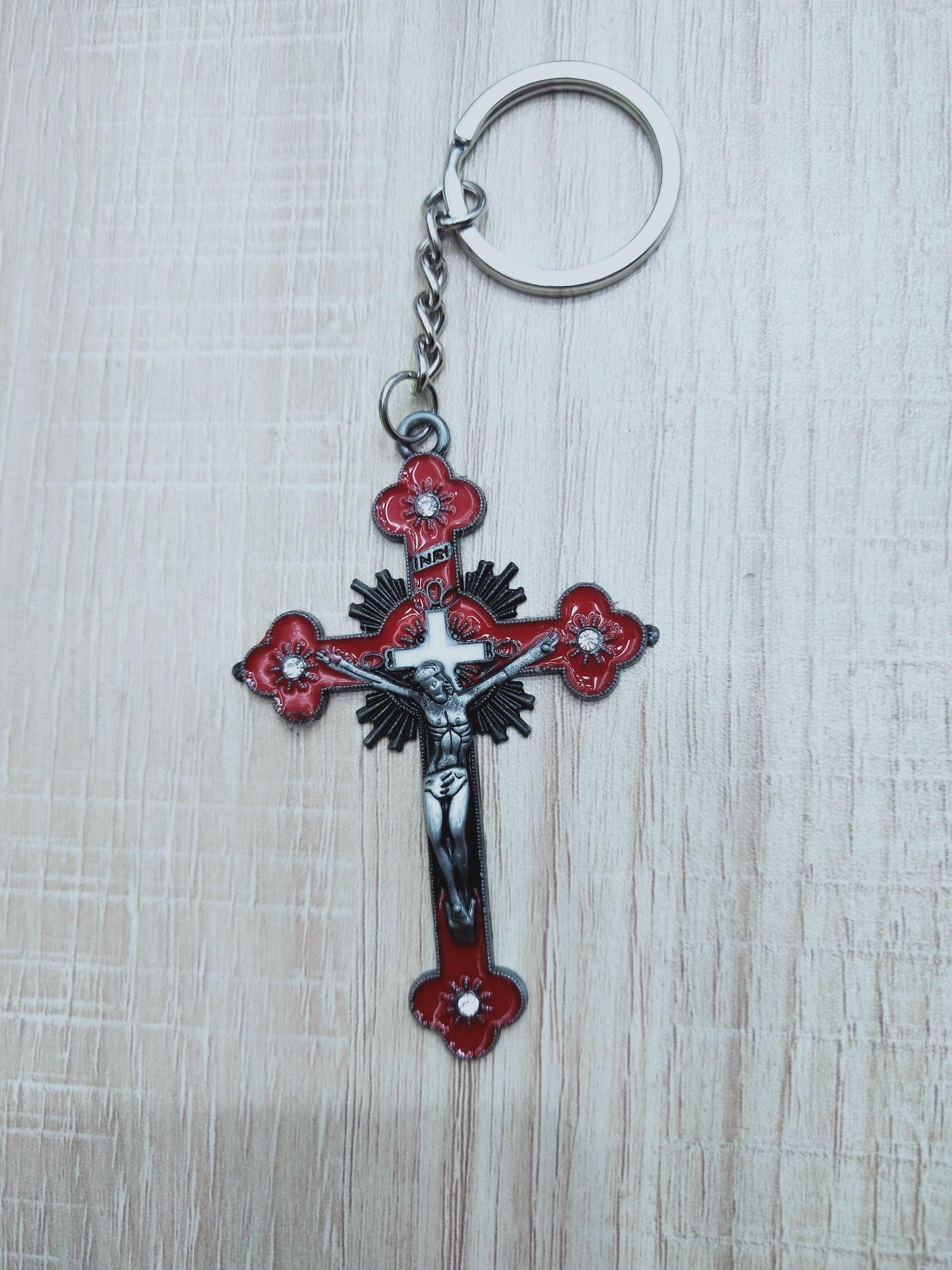 画油十字架吊坠钥匙扣，厂家直销各种宗教信仰用品，畅销国外市场