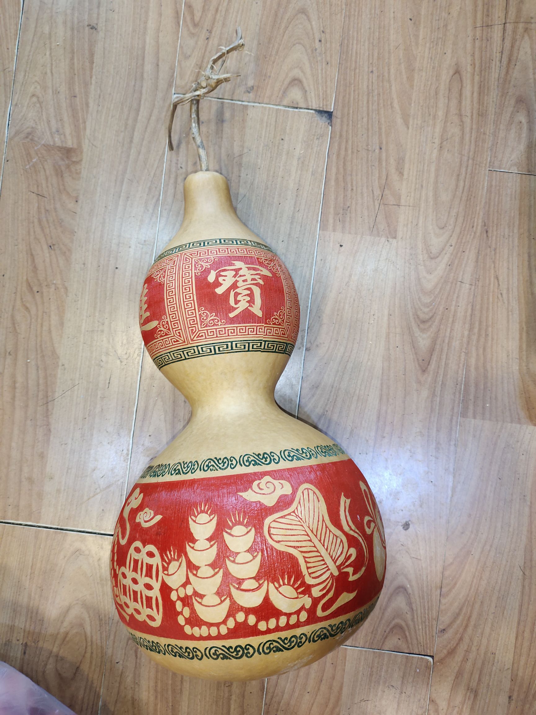 A large natural gourd carved with the Five Emperors' coins brings wealth and treasures detail image 4
