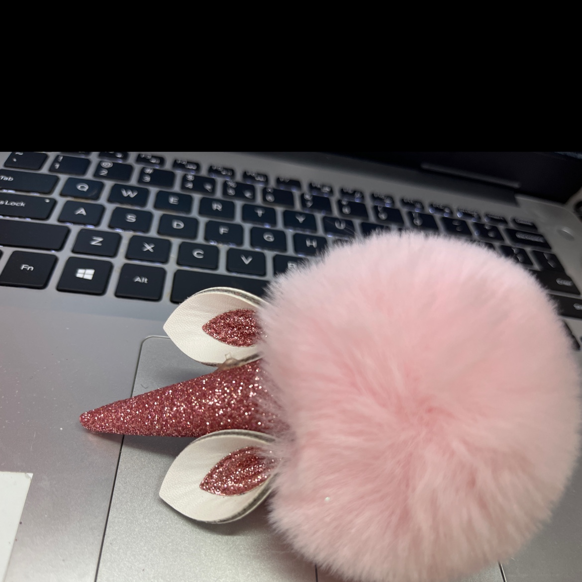 粉色毛球独角兽钥匙扣配件挂饰                                              