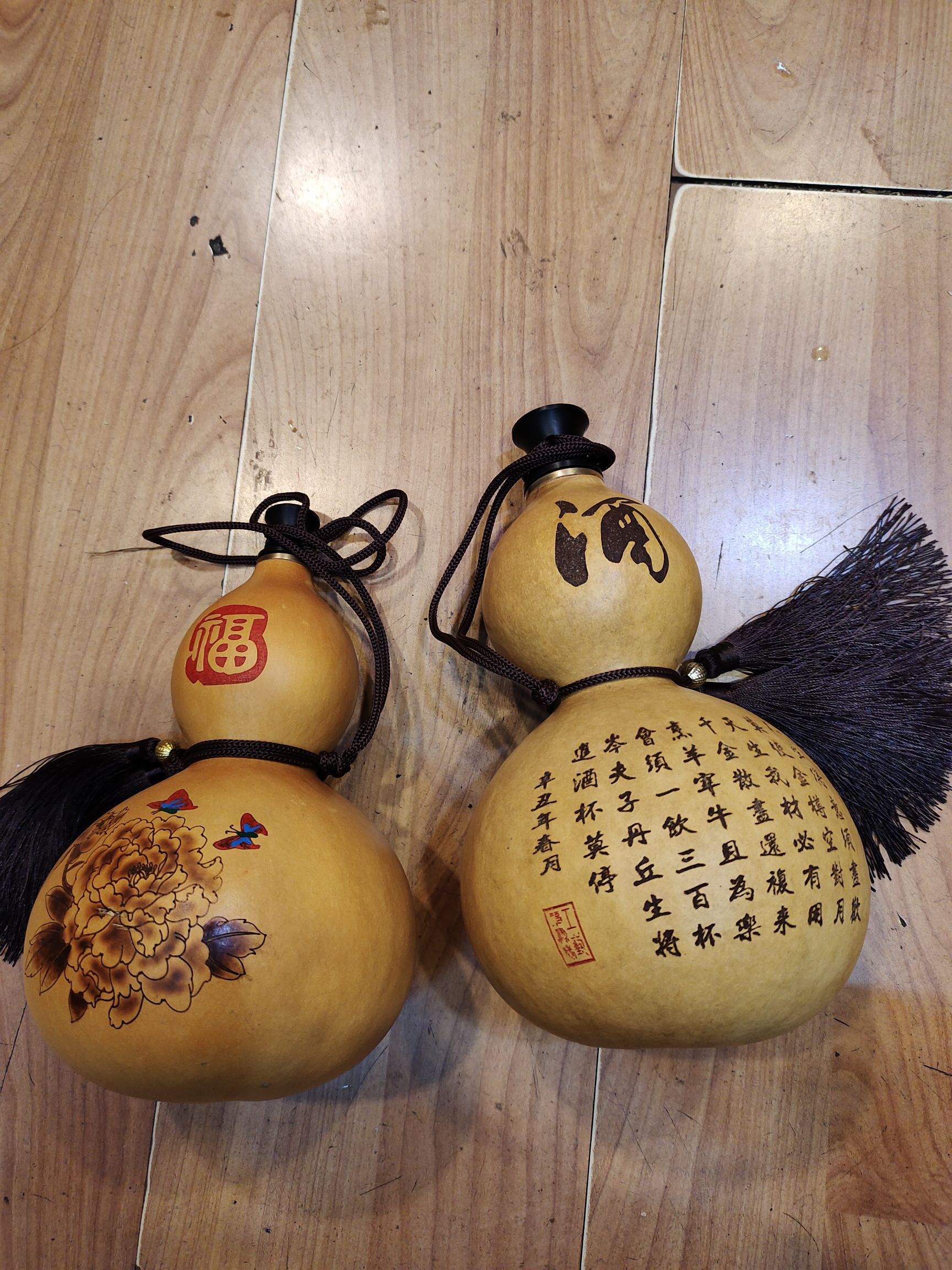 The natural gourd wine gourd is sealed with silicone to prevent leakage and can hold water detail image 4