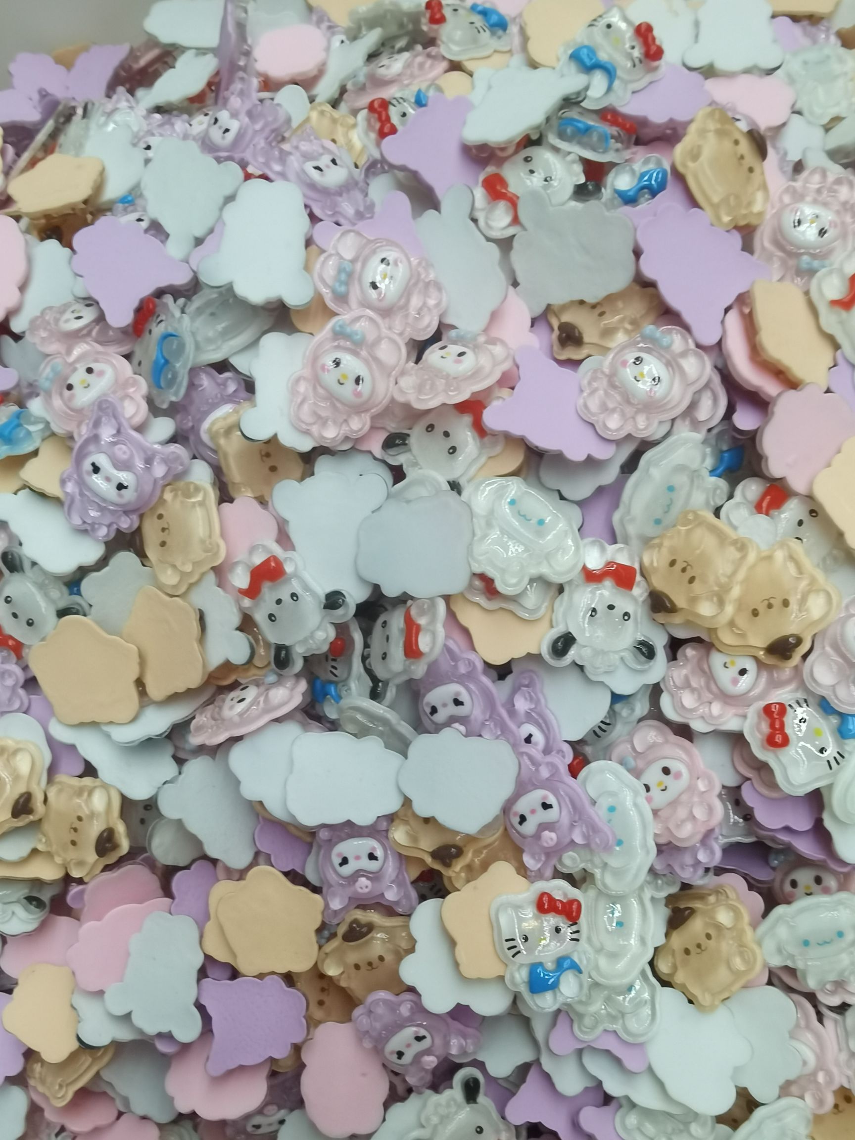 Sanrio resin accessories, hair clips, hair ornaments, diy accessories wholesale in stock 1 details Picture