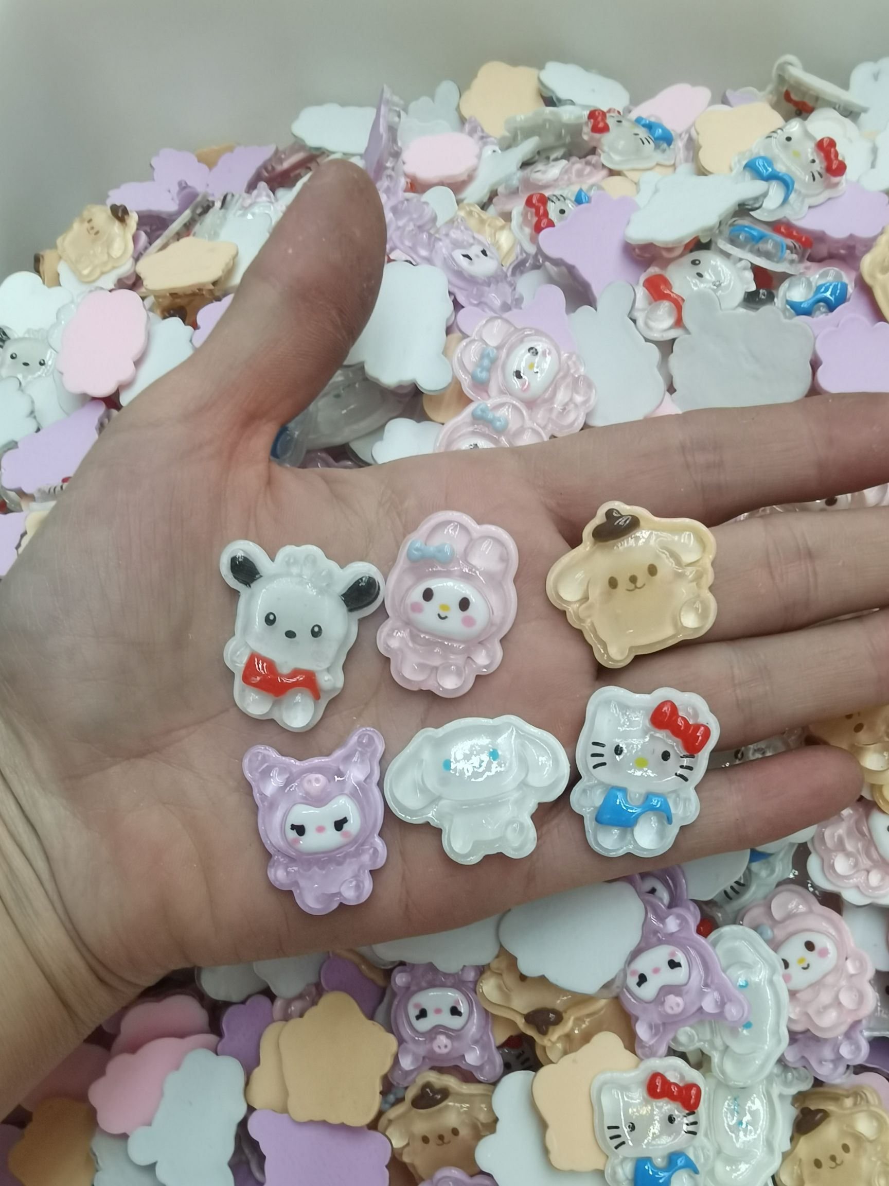 Sanrio resin accessories, hair clips, hair ornaments, diy accessories wholesale in stock 1