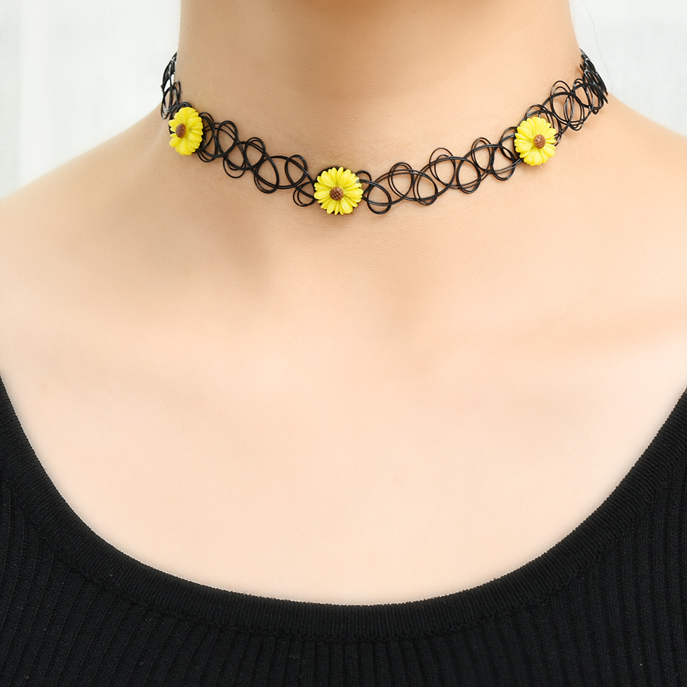 日本原宿双边鱼线编织项链 复古仿纹身七彩小雏菊锁骨链厂家直供 详情图3