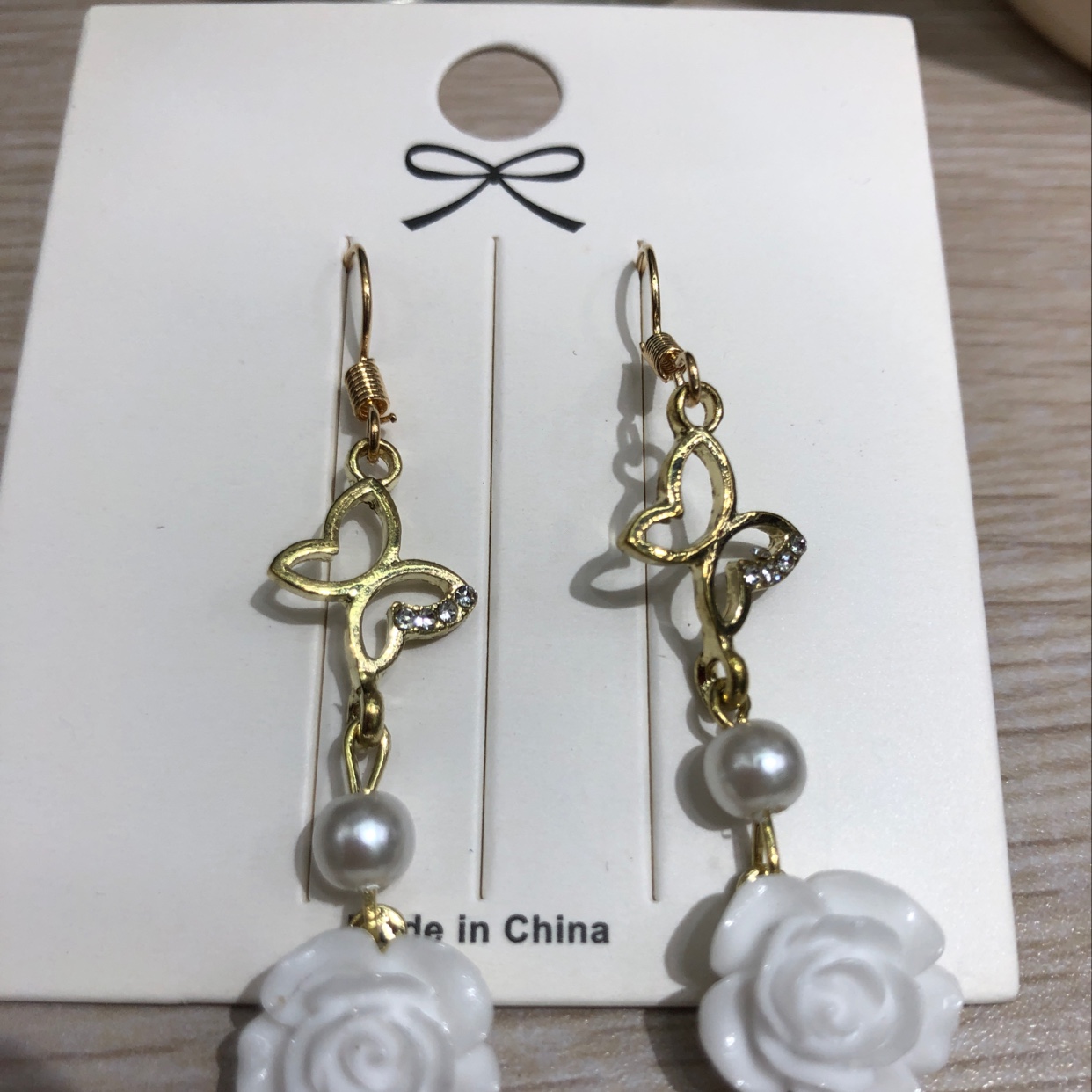 金色耳钩合金水钻珍珠白色玫瑰花朵🌺少女款式