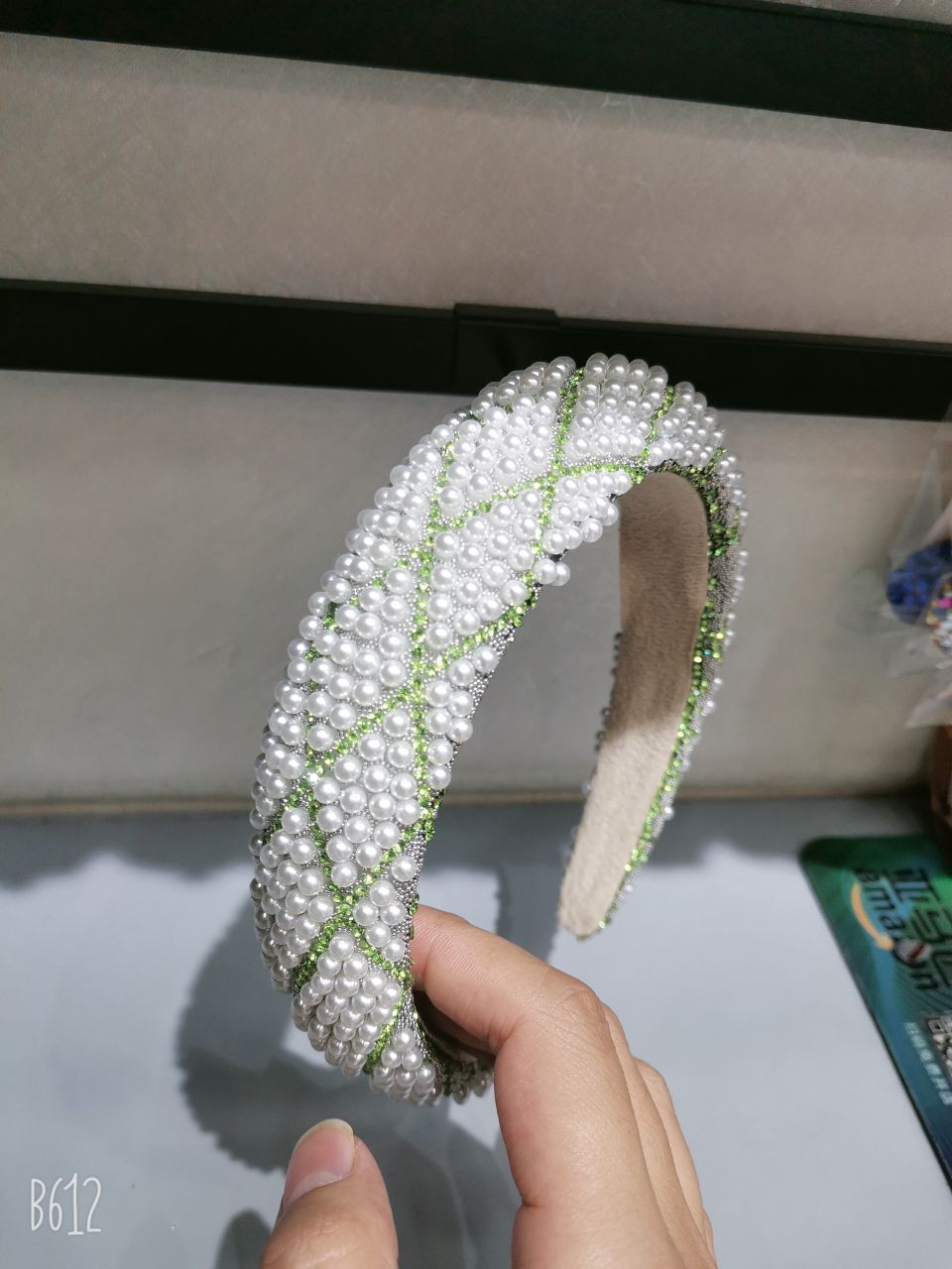 The 2022 new style of the fairy pearl headband for Japanese and Korean wedding outfits, wide-press hair wedding dress and hair accessories 4 detail image 4