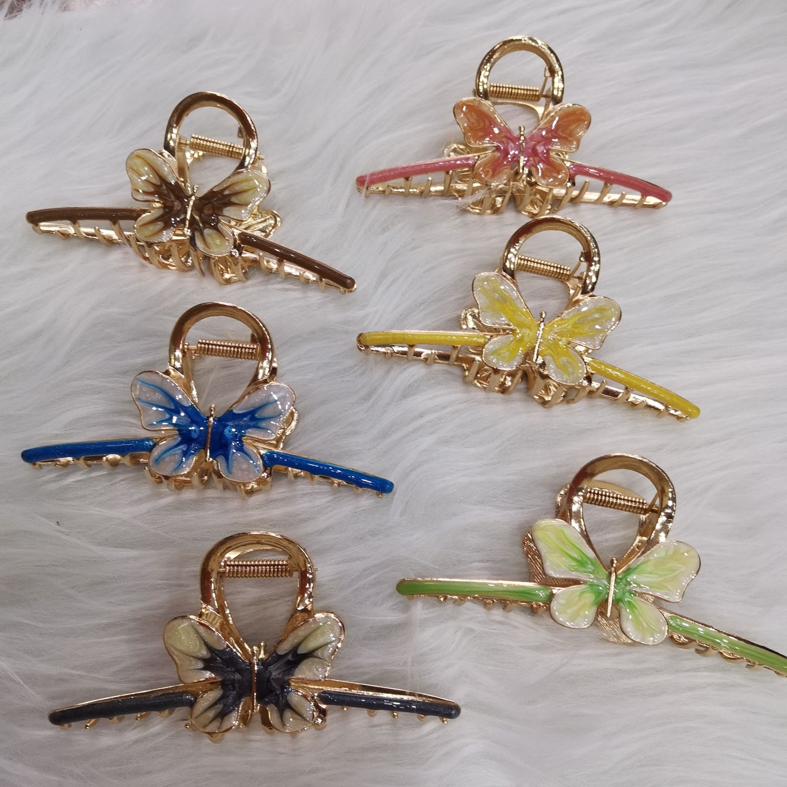Haishen jewelry, a popular and trendy item, is a 11-centimeter alloy in milk tea color for ladies Specification image