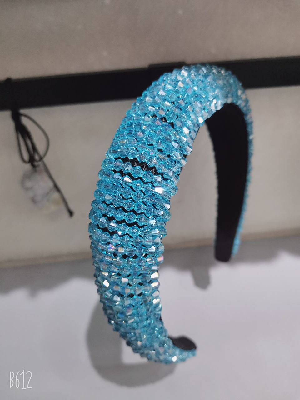 Fashionable and popular thickened sponge rhinestone hair bands to cover white hair, crystal hair clips, retro anti-slip adult hair accessories Specification image