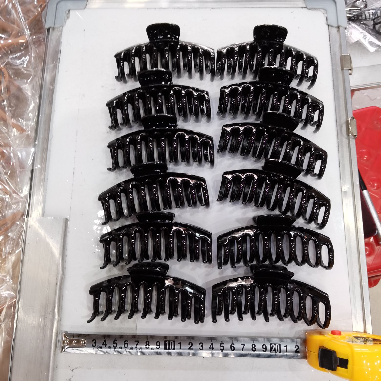 Haishen Accessories, a popular and trendy Korean style, is a classic and fashionable 11-centimeter black style with large claws