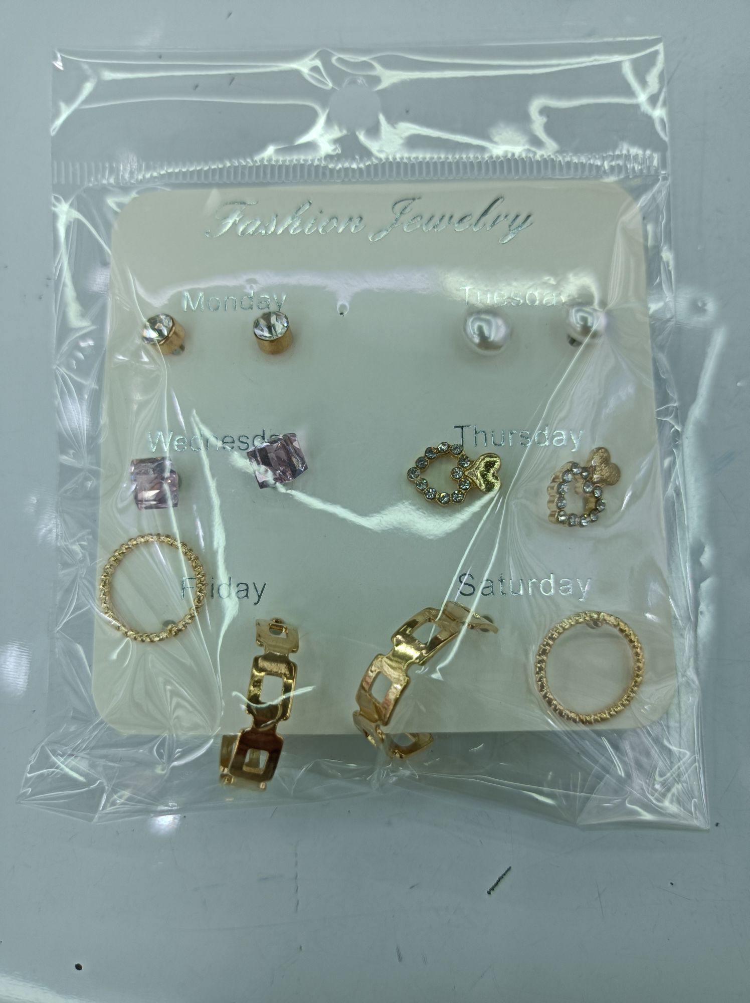 韩系欧式风六对珍珠，带钻形状各异耳钉套装