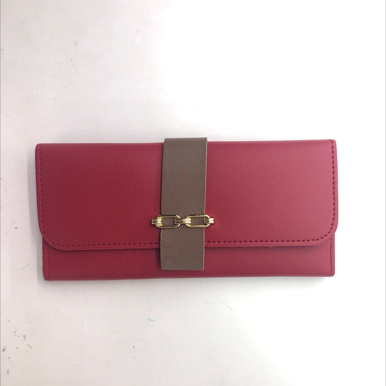 A simple, elegant and retro two-fold long wallet Specification image