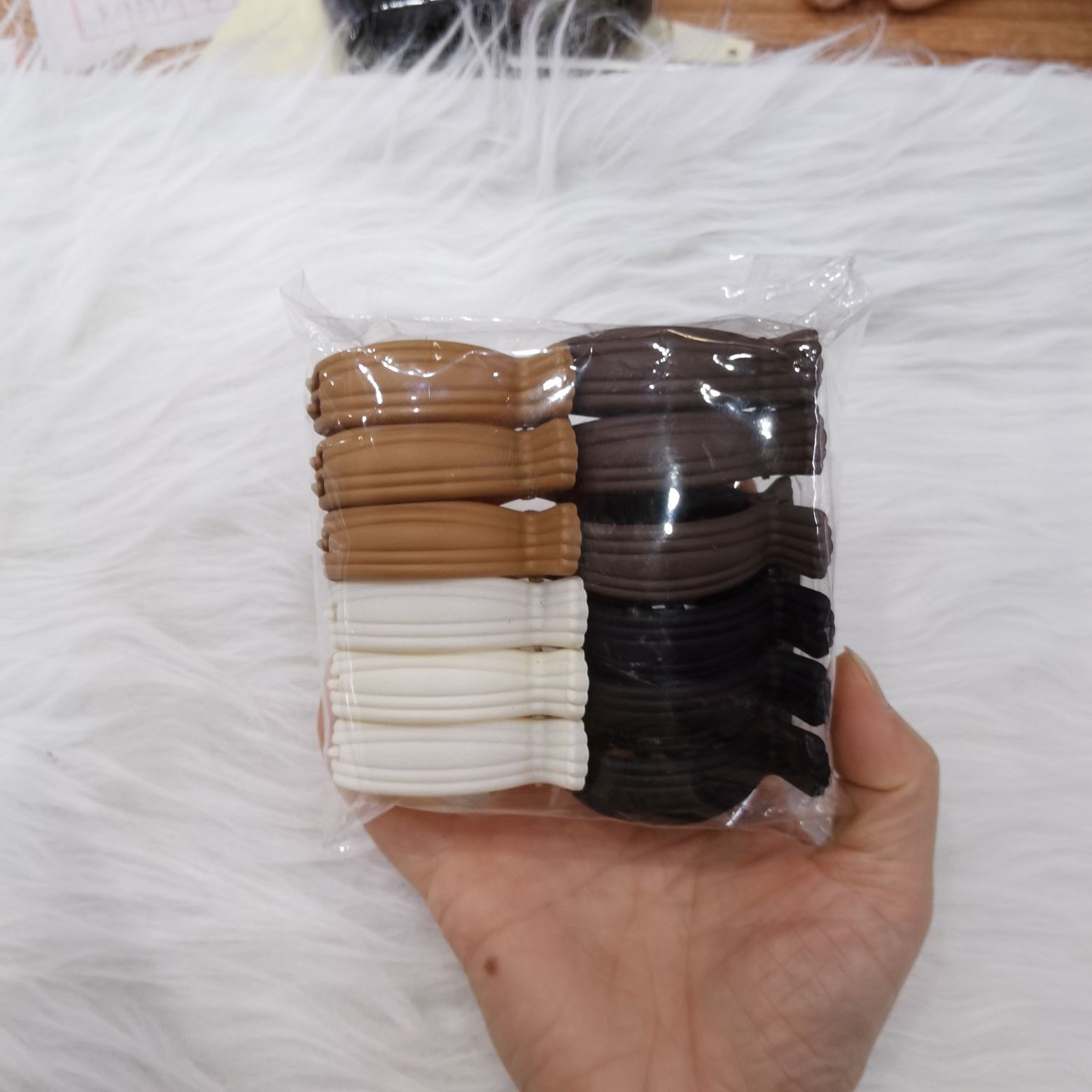 Haishen Accessories, a popular and trendy Korean-style fashion classic for ladies, milk tea guy, ponytail buckle, hair clip, shark clip, bath monster claw