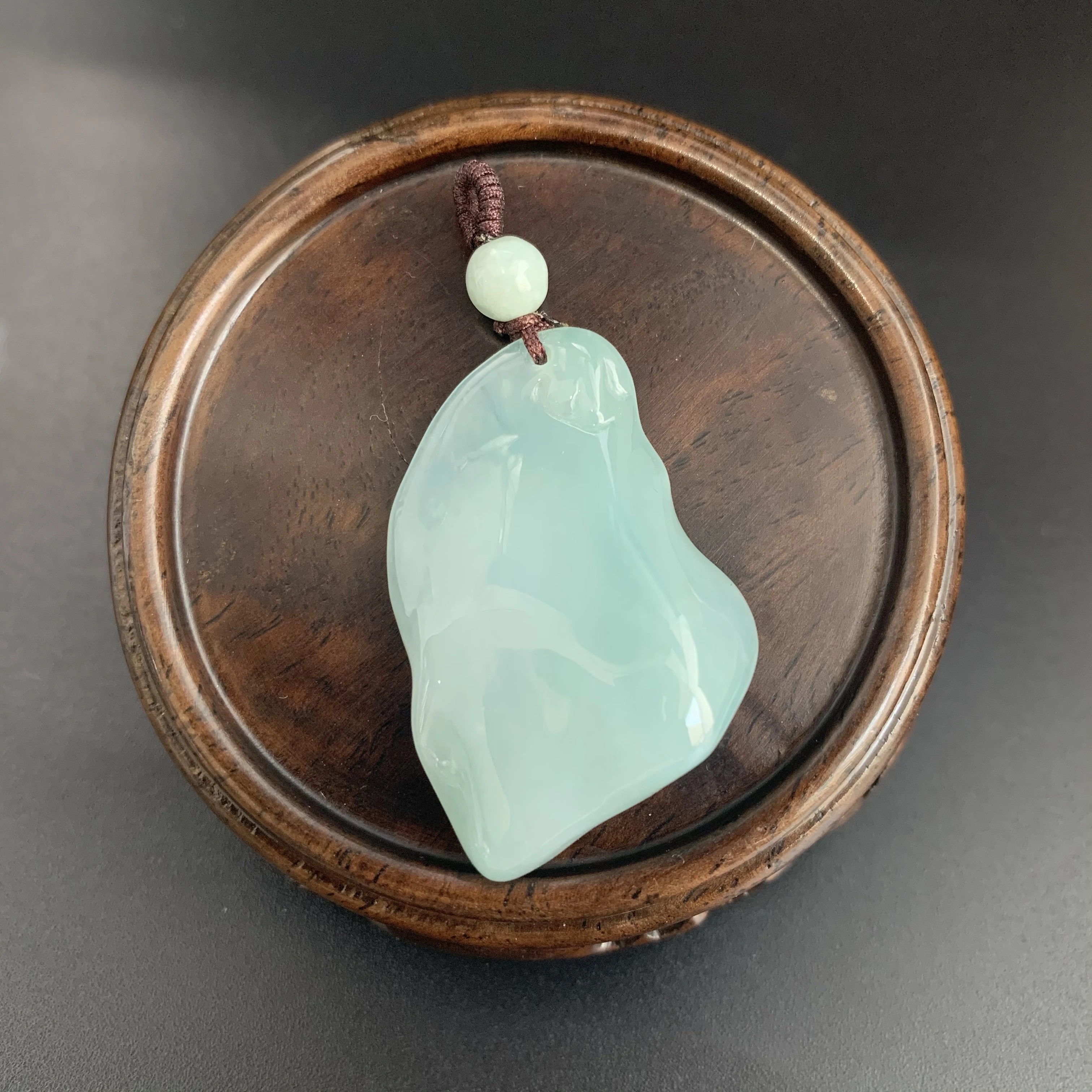 【 Oriental Jade 】 Natural Burmese jadeite and jade A-grade fine and glutinous type pendant and jadeite necklace Item Picture