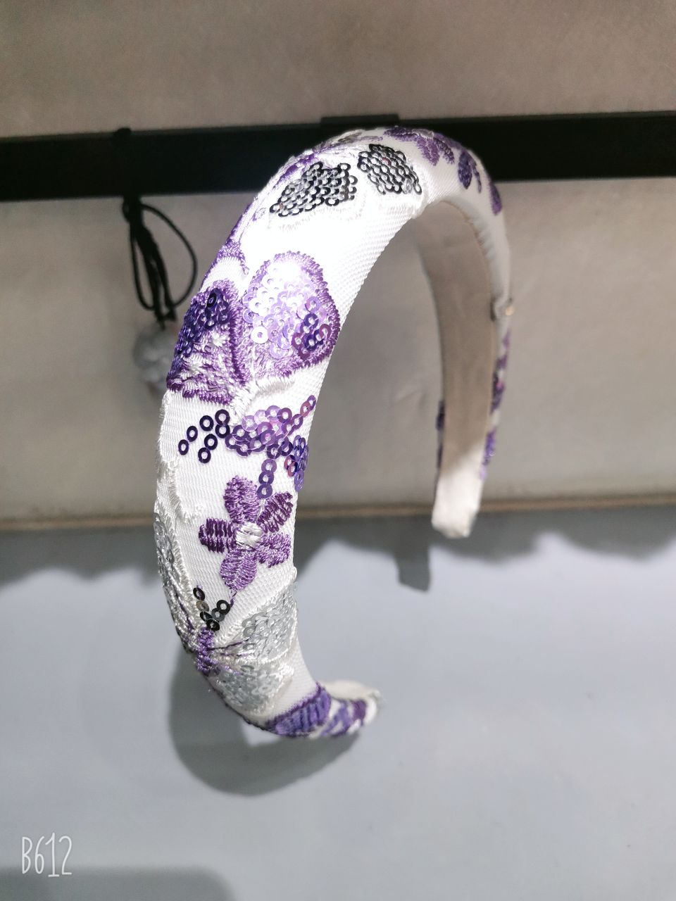 The raised top of the head, thickened sponge hairband, sequined flower butterfly headband, European and American hair accessories, Hong Kong style, trendy and fashionable detail image 2