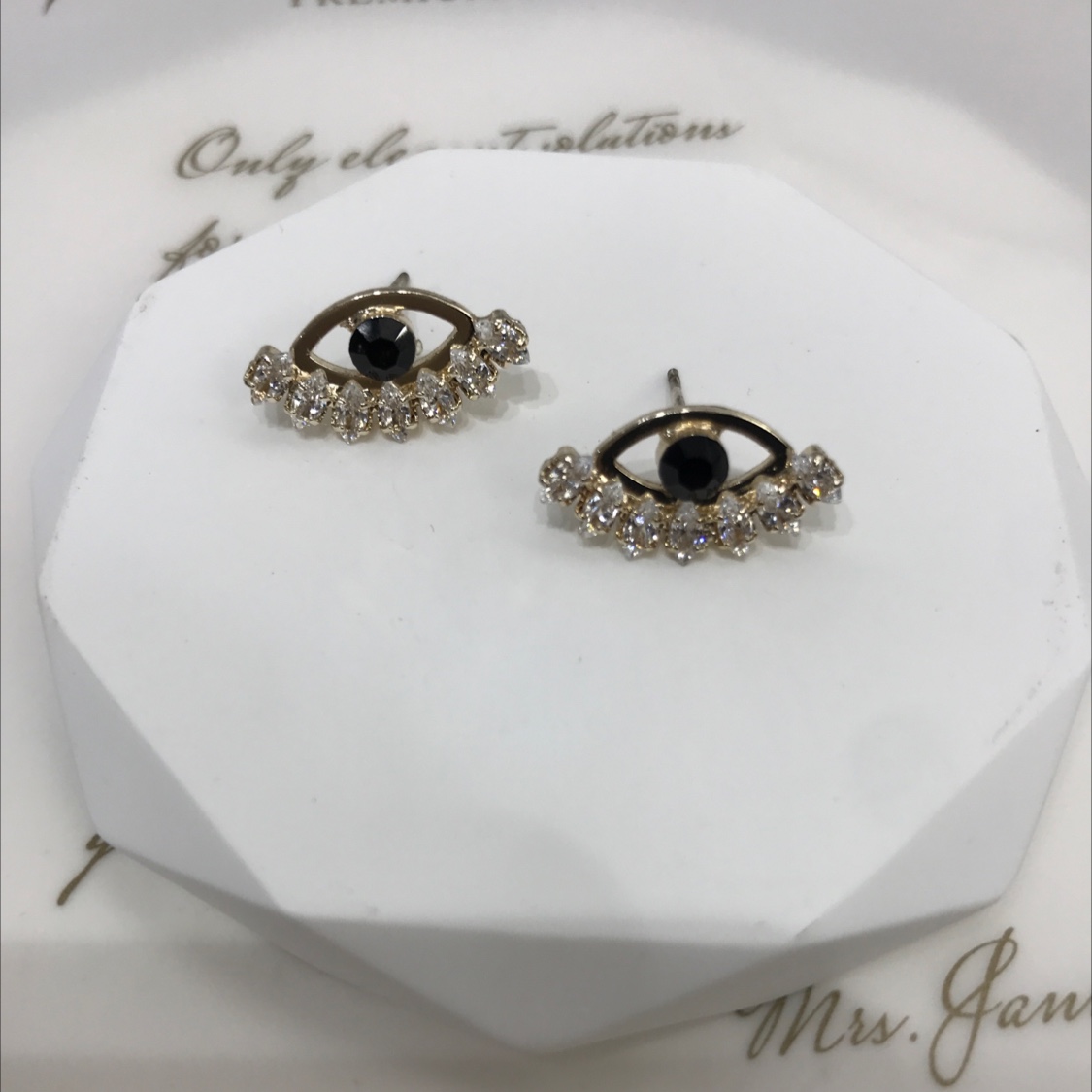 Korean trendy, fashionable, elegant and cute eye and ear studs