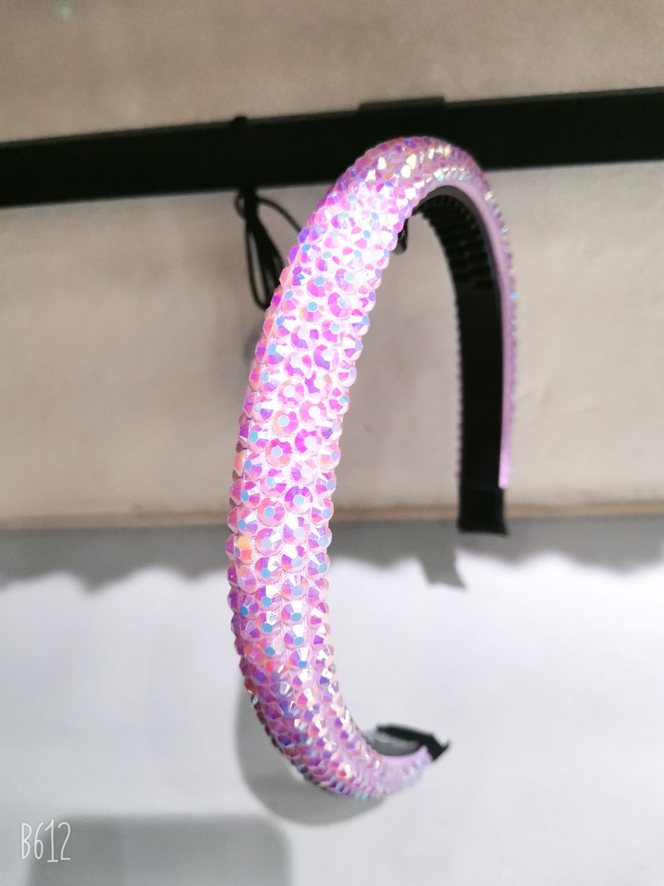 European and American water diamond headbands, internet-famous style sponge face-washing headbands, fashionable Korean version retro diamond-encrusted wide-edge crystal headwear Item Picture