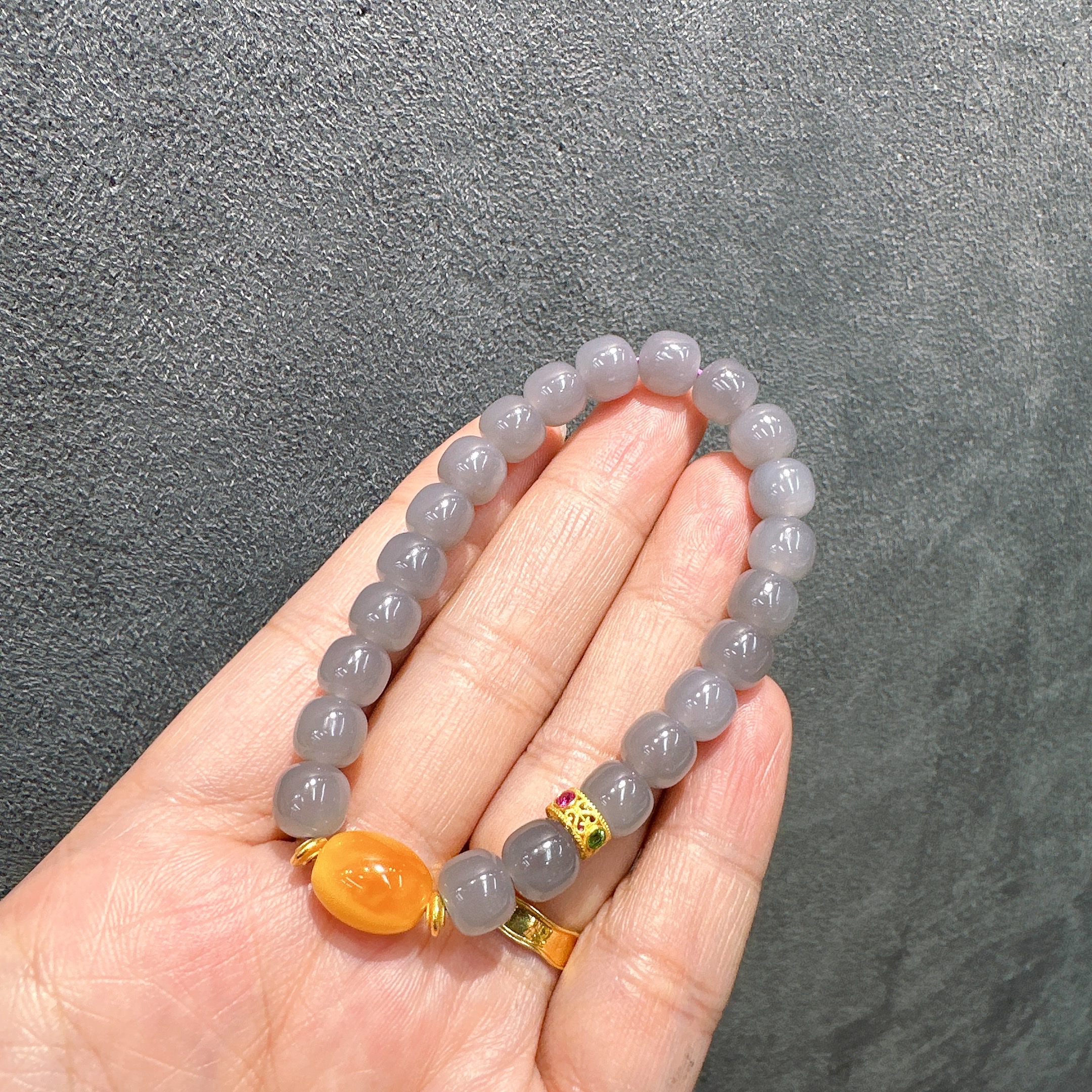 Smoky purple Hetian jade bracelet, Old amber Xiangyu 00323 details Picture