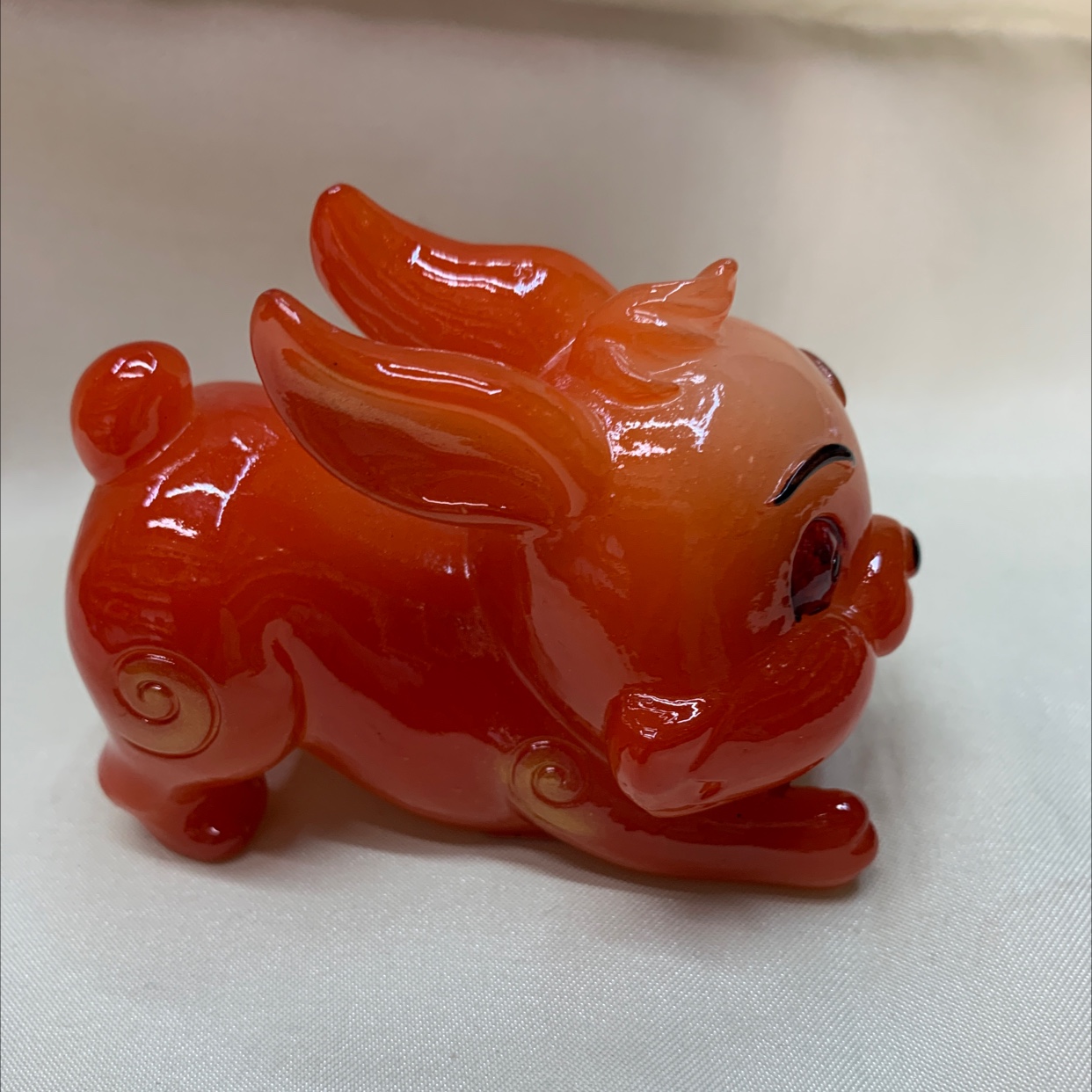 CAI's exquisite resin hand-painted decorative item 20227: A Jade Rabbit for Attracting Wealth details Picture