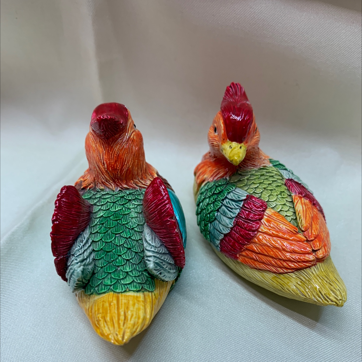 طائر الحب رقم 10472. Item Picture