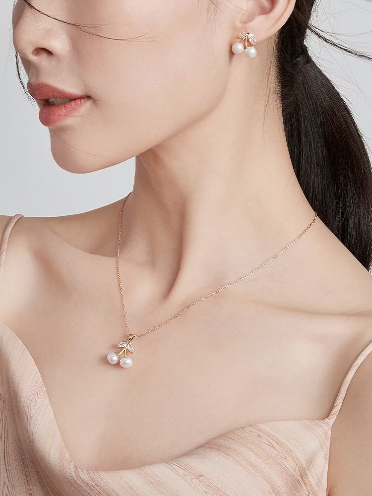 A set of freshwater pearl cherry with a niche design sense and a light luxury and high-end look Application Scenario