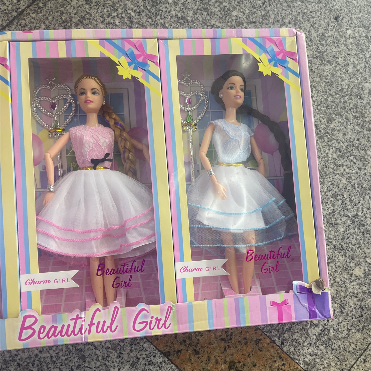 Hello. 2022 new style doll set with accessories. The dolls are solid and the hair is random. Doll mix style, random. Welcome both new and old customers to make your purchase Application Scenario