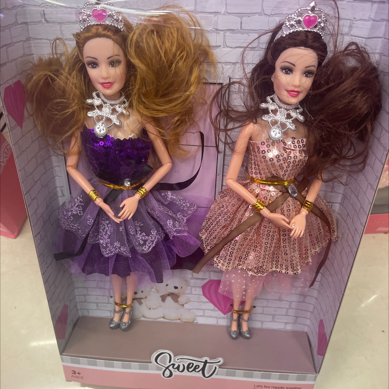 Doll set, sister set, hand joints, random hair, the doll comes with a necklace, solid doll. Transparent box details Picture