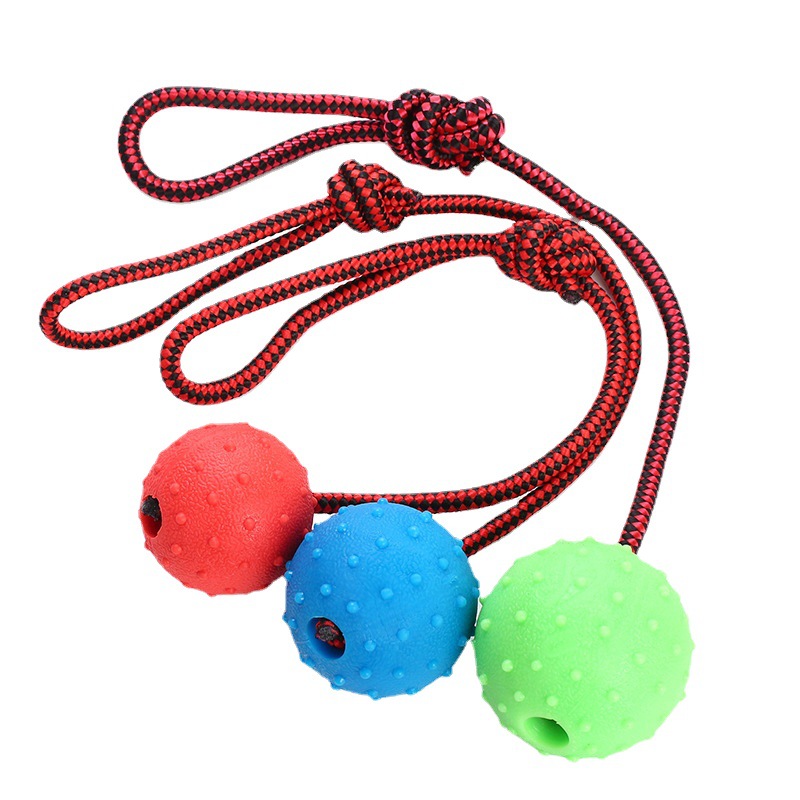 厂家直销狗狗训练耐咬橡胶球铃铛刺球带绳实心弹力球宠物玩具球 图