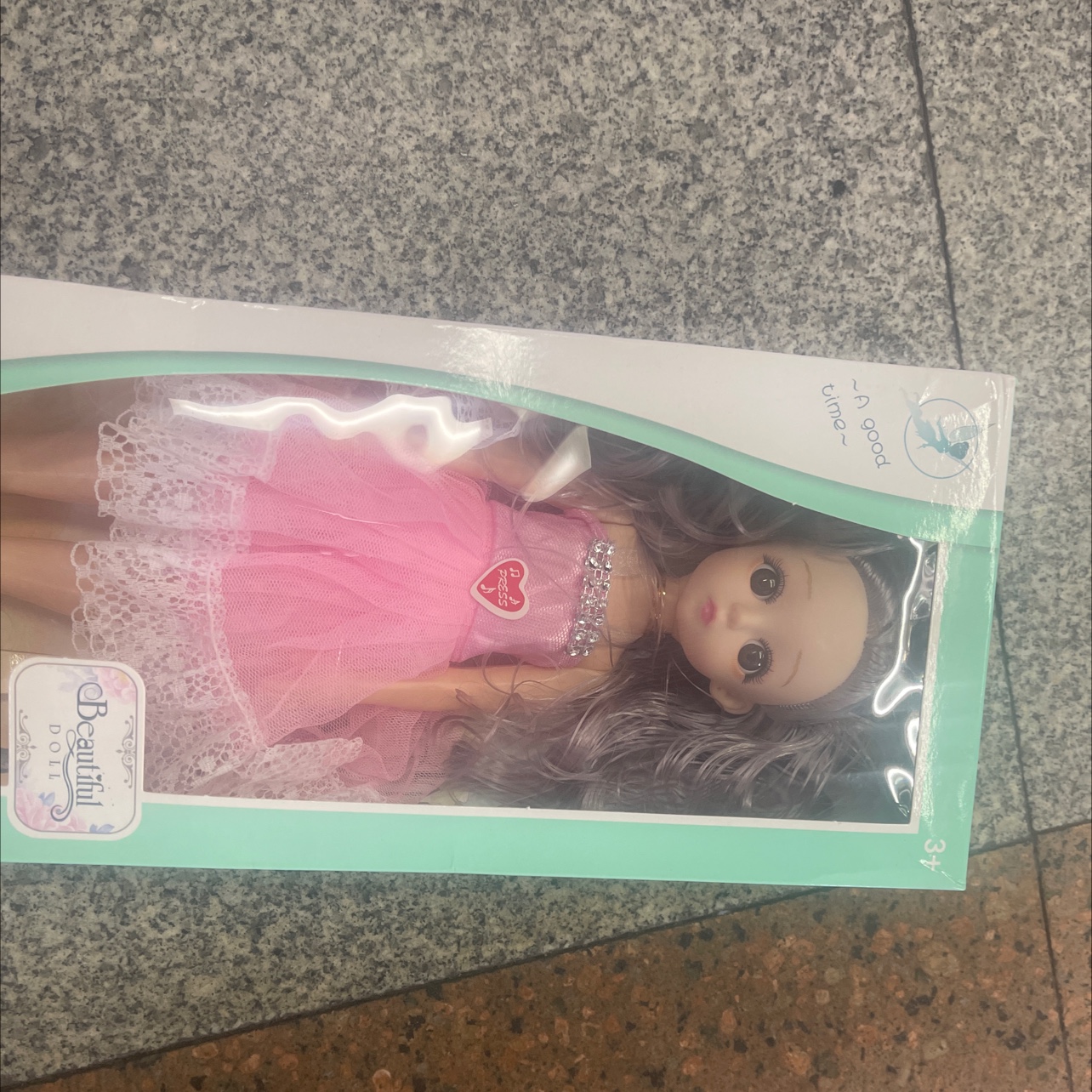 New doll set with accessories. The dolls are hollow and the hair is randomly selected. Doll mix style, hollow doll. There is random music. Welcome both new and old customers to make your purchase Specification image