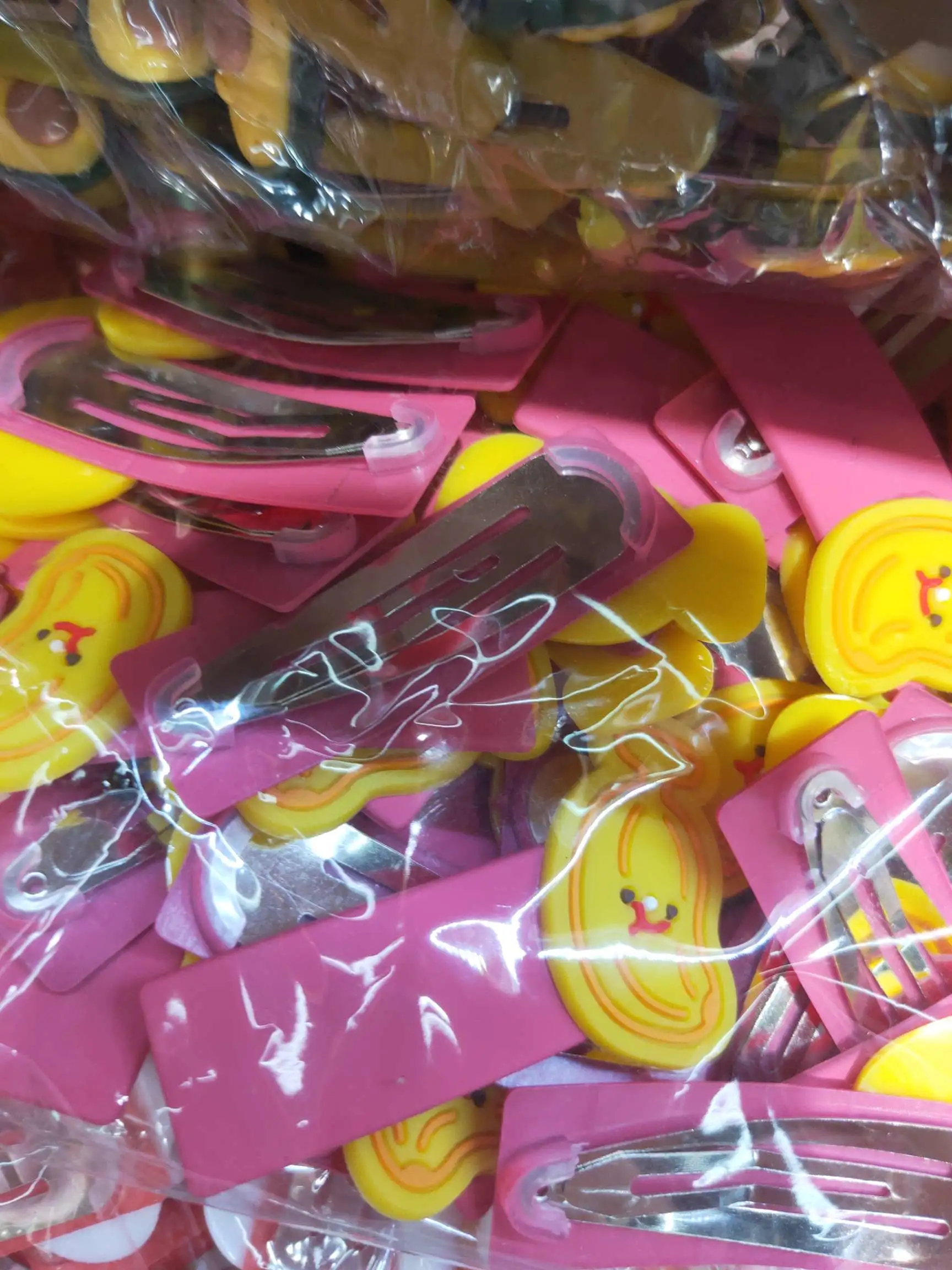 Fruit Internet celebrity's 2022 new style hair clips for women, candy-colored bangs clips Item Picture
