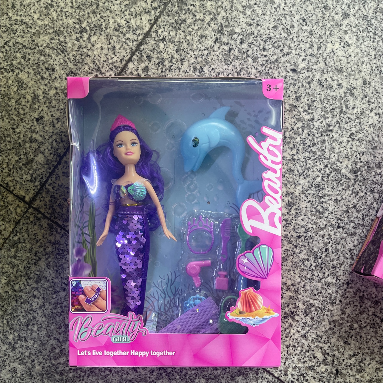 New doll set with accessories. The dolls are solid and the hair is randomly selected. Doll mix style, random. Welcome both new and old customers to make your purchase. The doll comes with accessories and the hair is randomly mixed in color