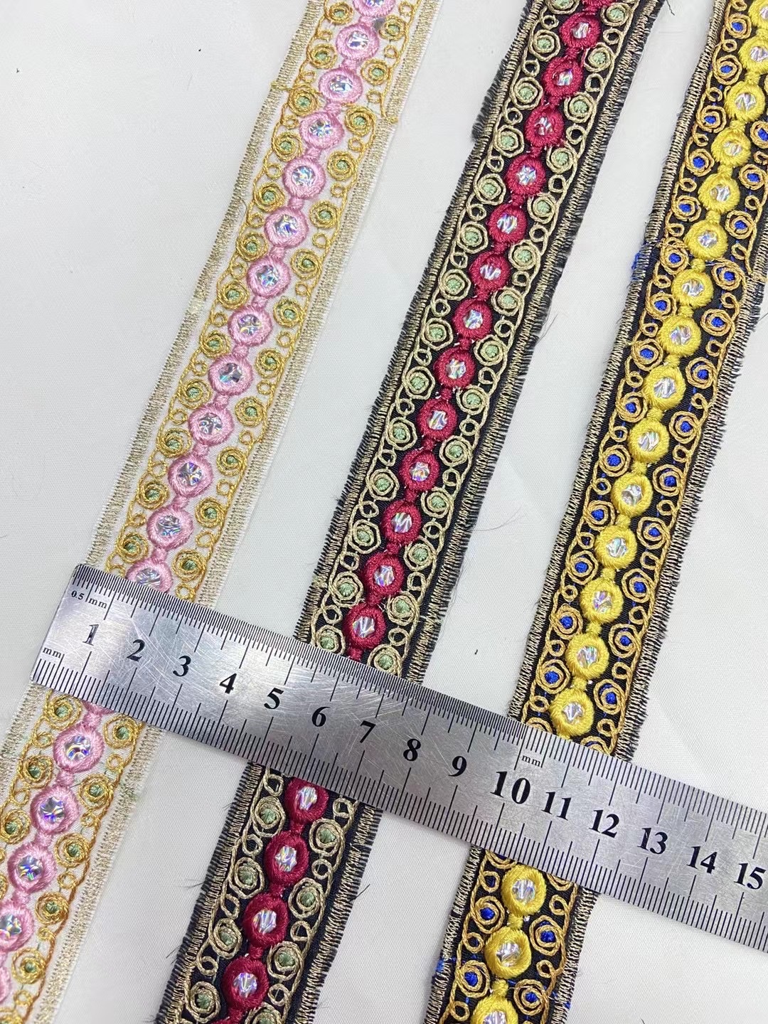 Colorful embroidery with sequins of car bones Specification image